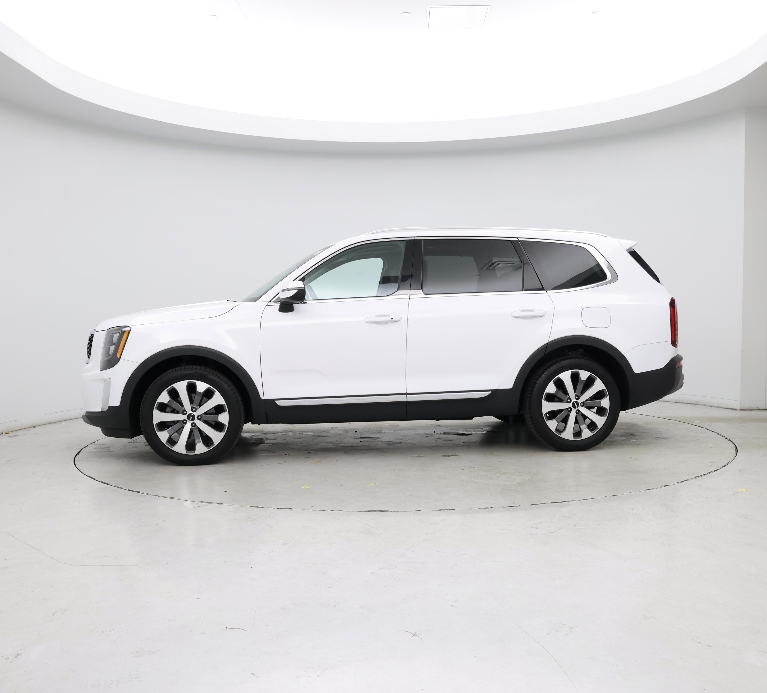 Thumbnail: 2022 Kia Telluride - 3