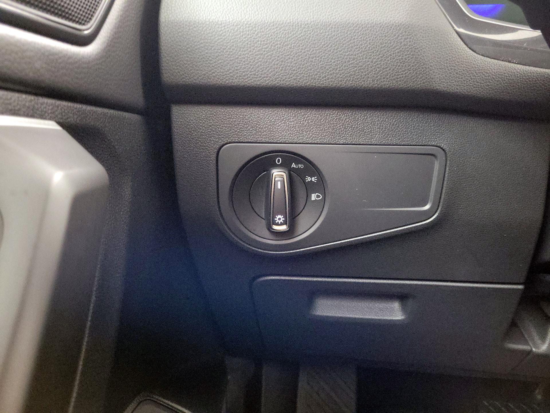 Thumbnail: 2024 Volkswagen Tiguan - 11