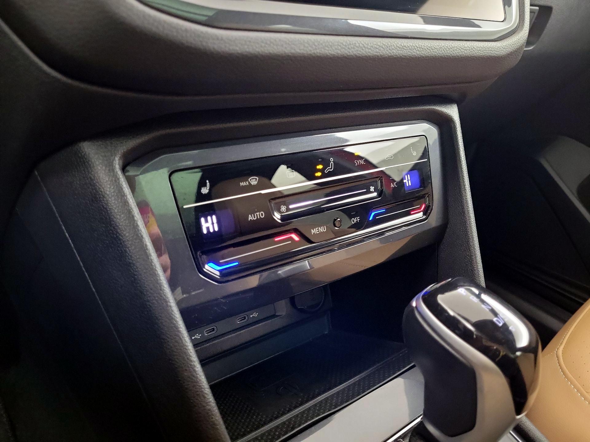 Thumbnail: 2024 Volkswagen Tiguan - 14