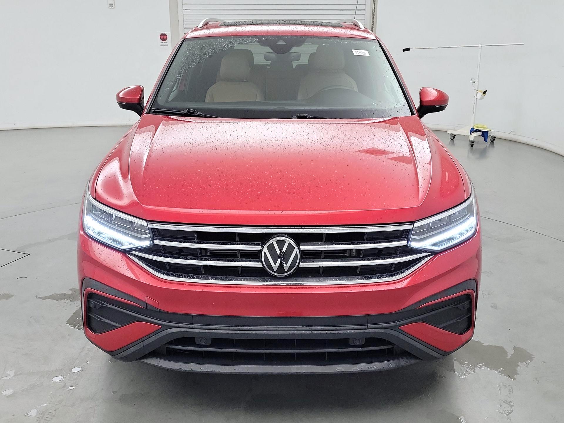 Thumbnail: 2024 Volkswagen Tiguan - 2