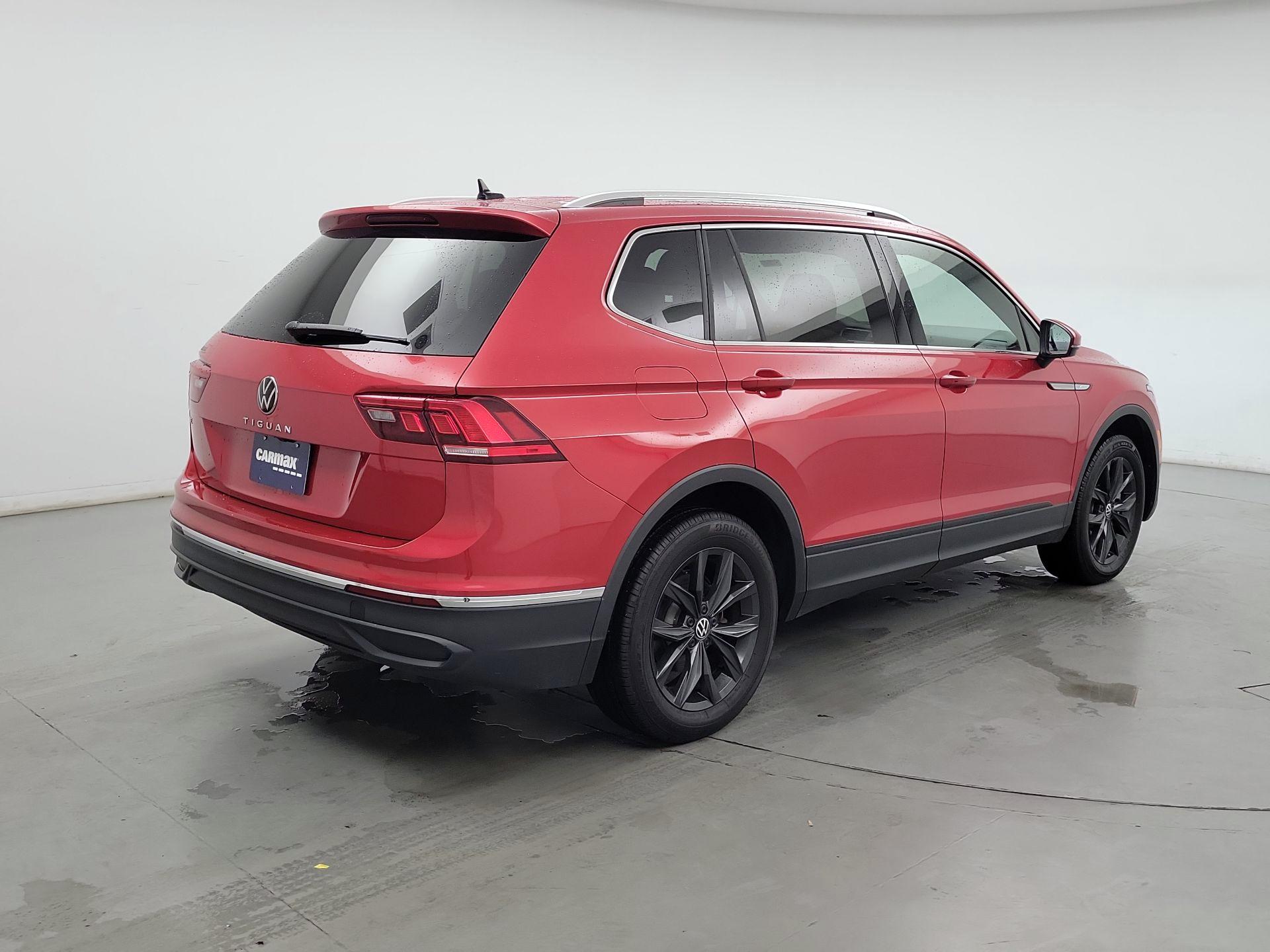 Thumbnail: 2024 Volkswagen Tiguan - 5