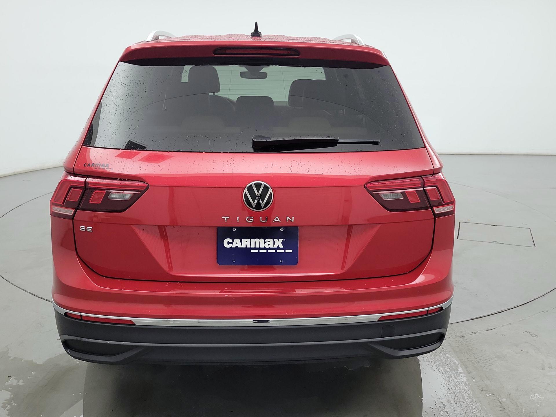 Thumbnail: 2024 Volkswagen Tiguan - 6