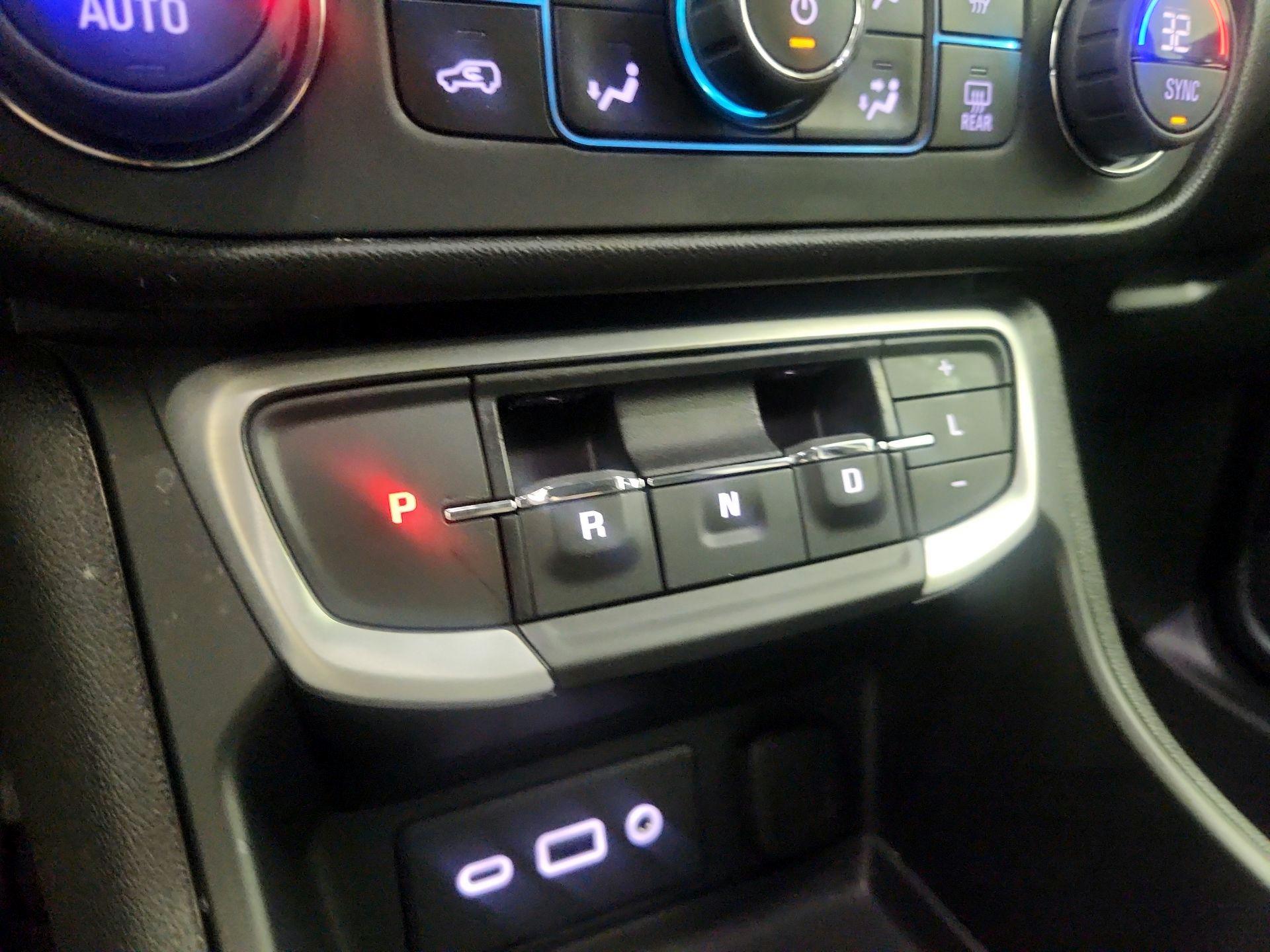 Thumbnail: 2023 GMC Terrain - 17