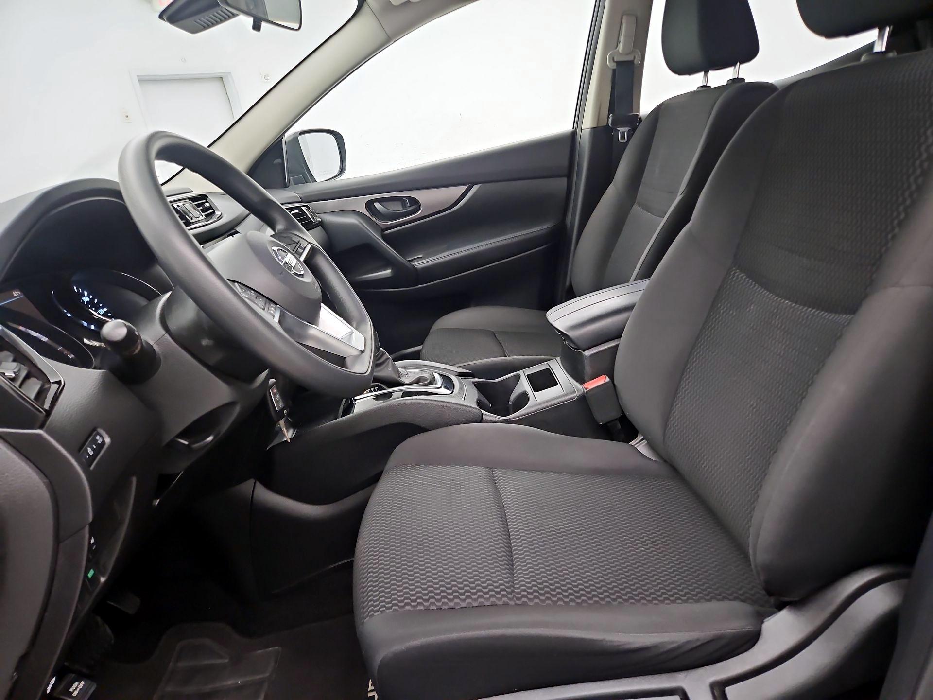 Thumbnail: 2021 Nissan Rogue Sport - 11