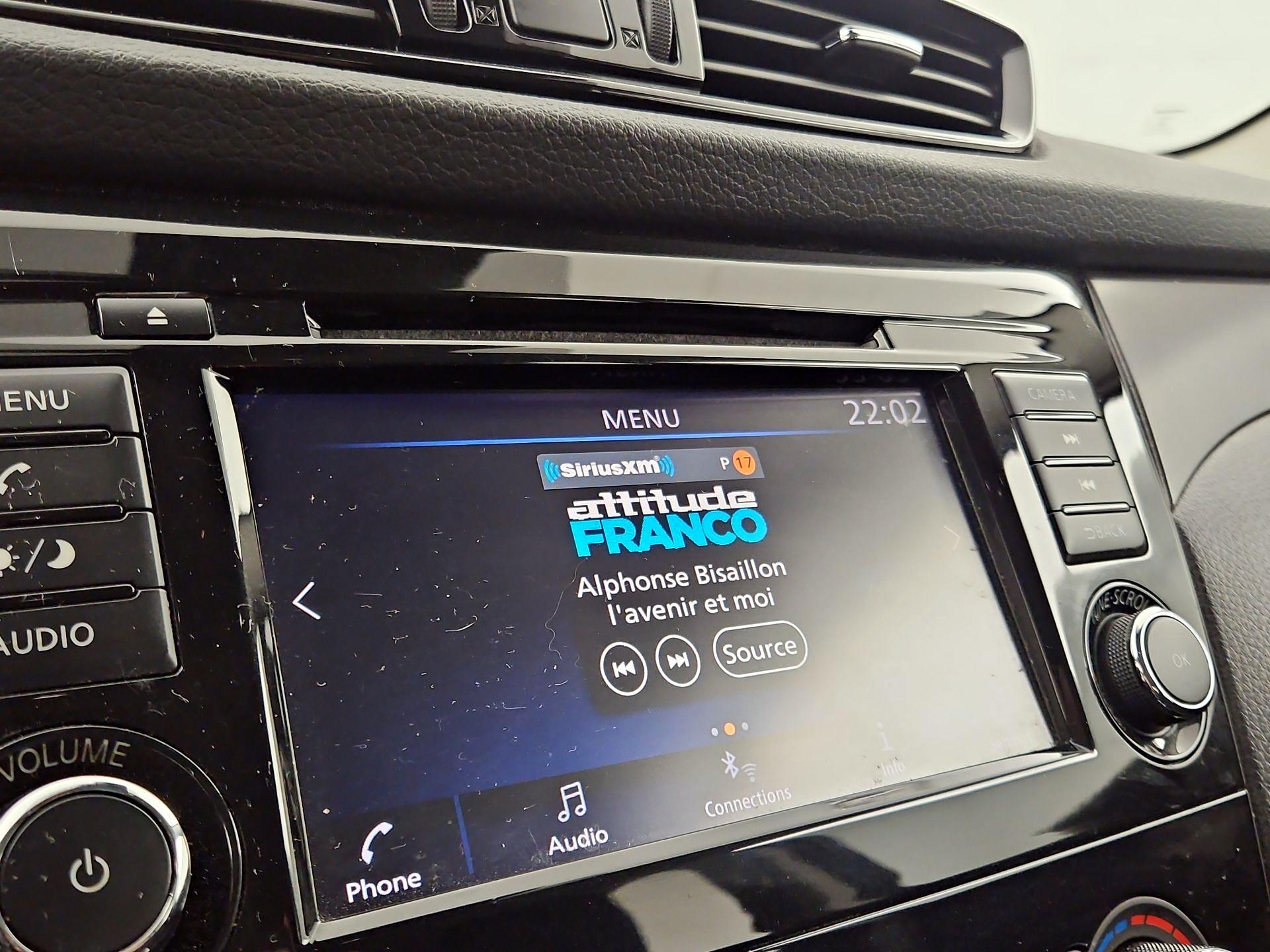 Thumbnail: 2021 Nissan Rogue Sport - 15