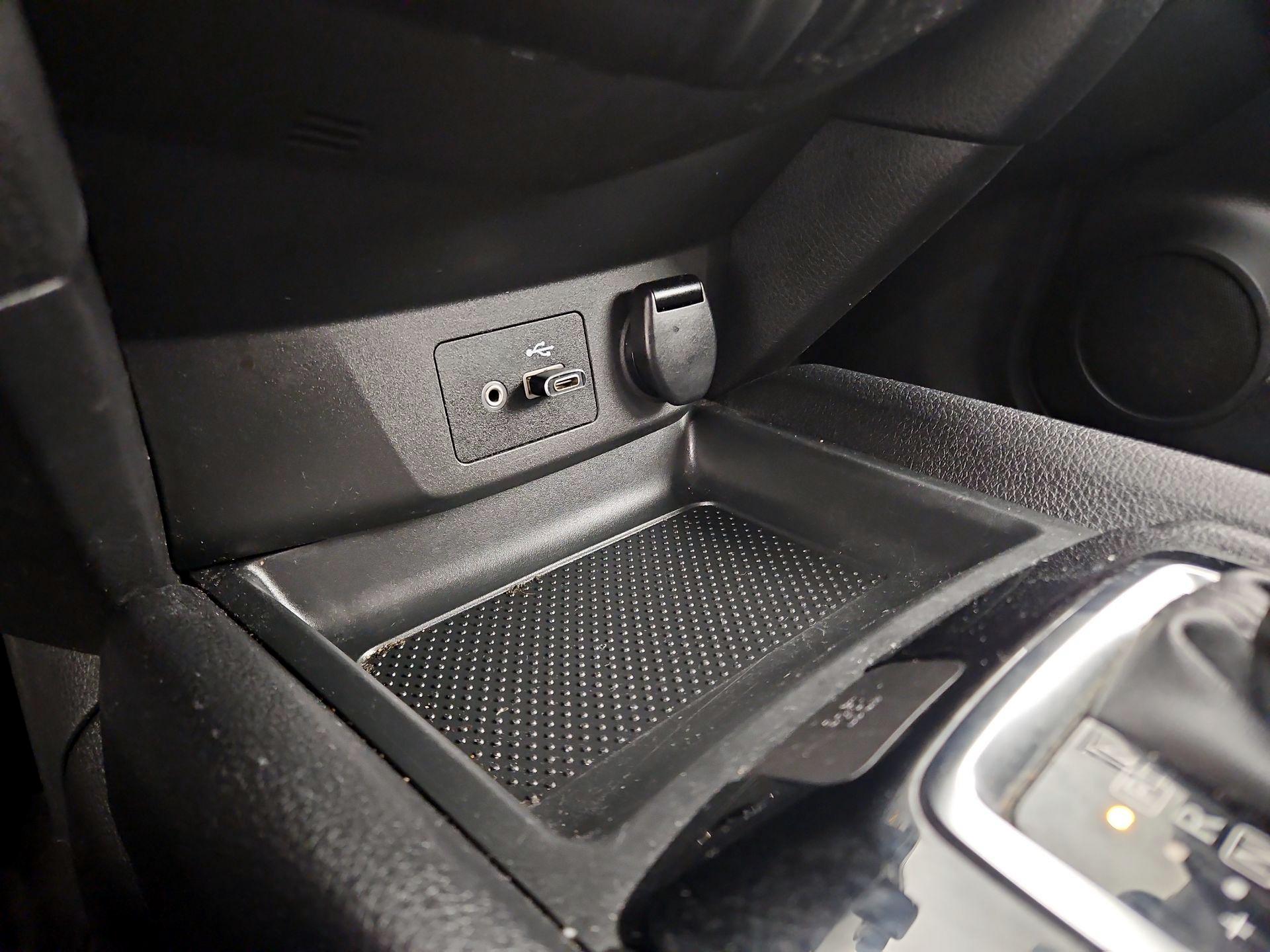 Thumbnail: 2021 Nissan Rogue Sport - 18