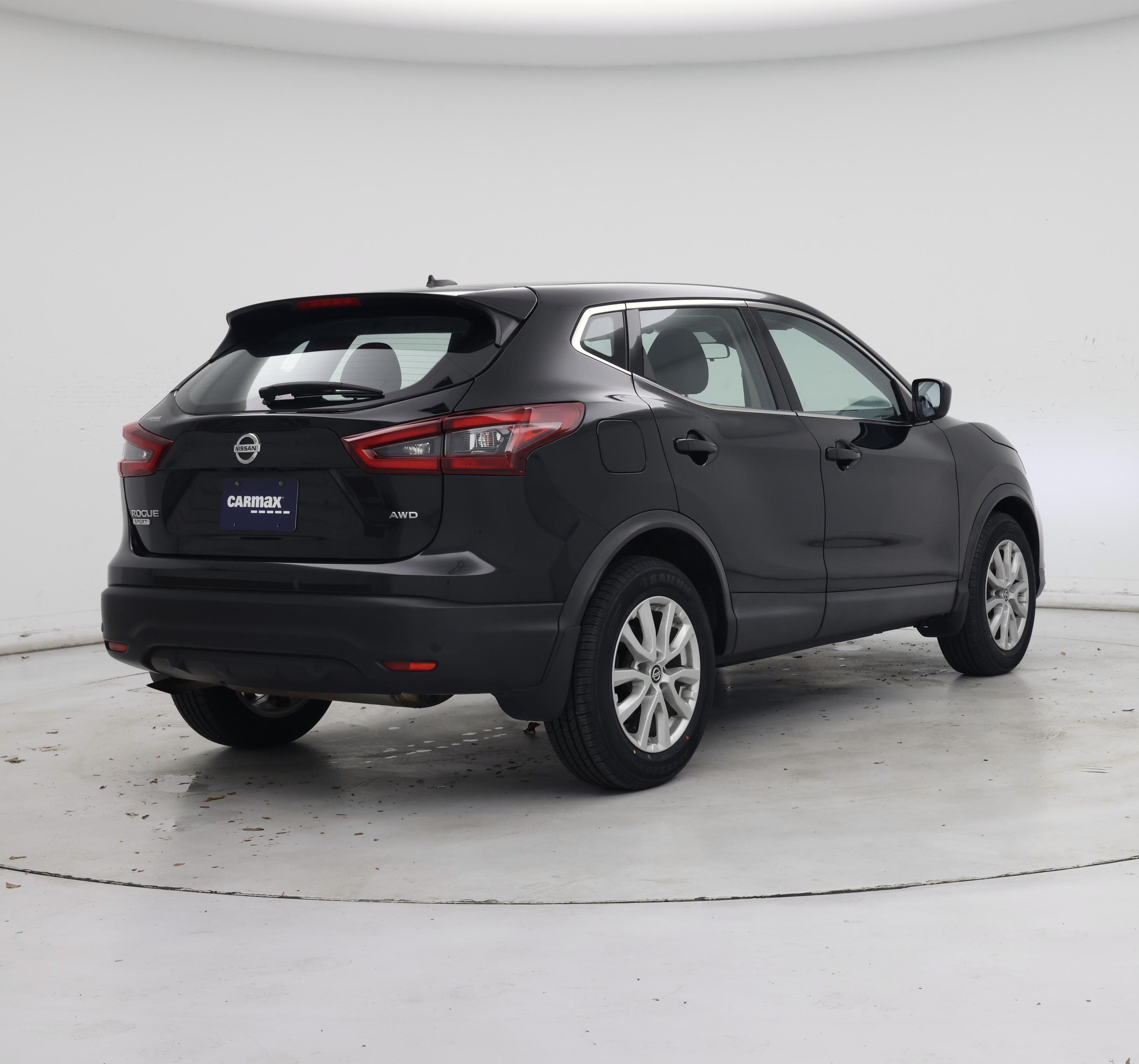 Thumbnail: 2021 Nissan Rogue Sport - 8