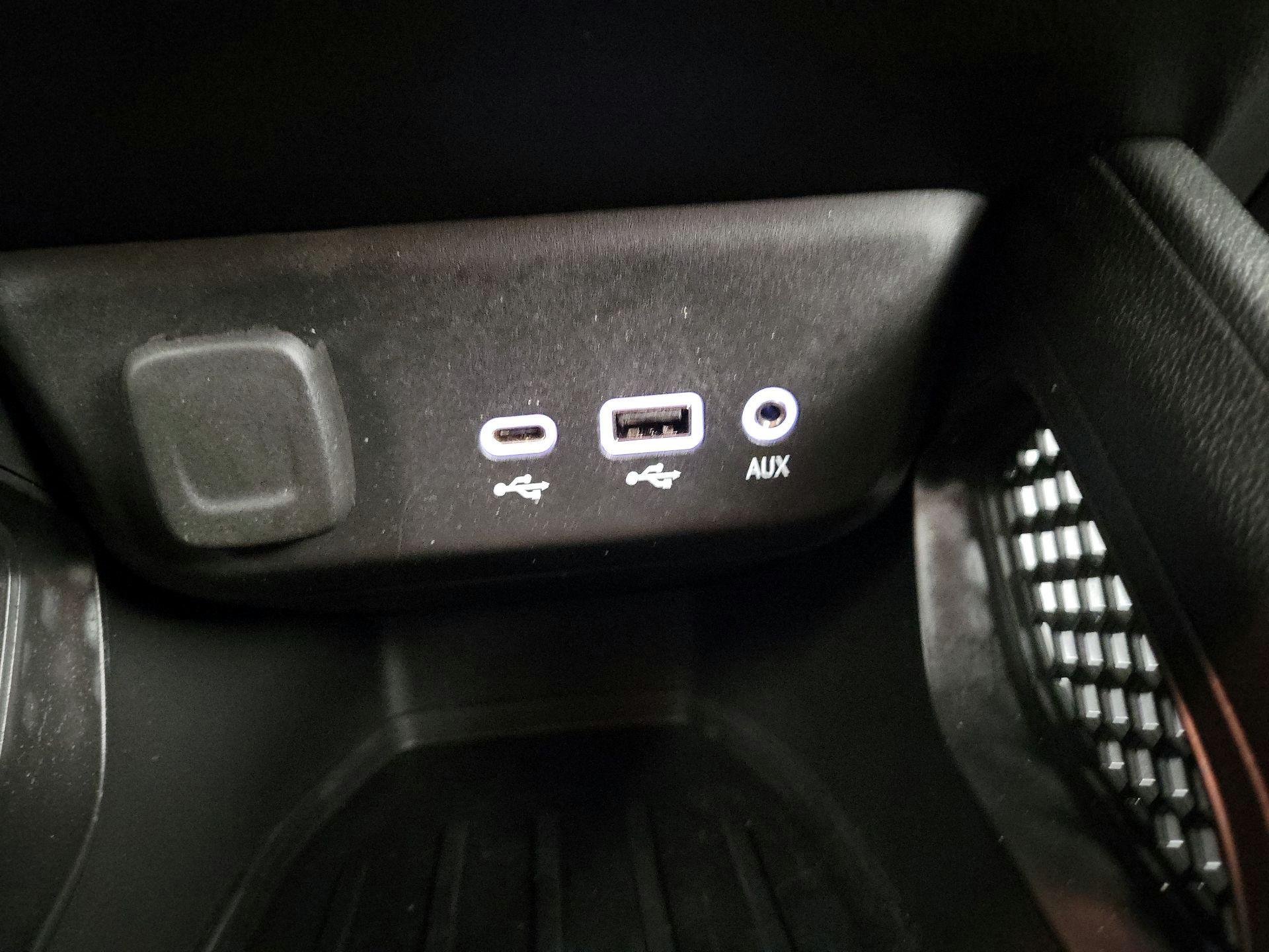 Thumbnail: 2023 Chevrolet TrailBlazer - 16