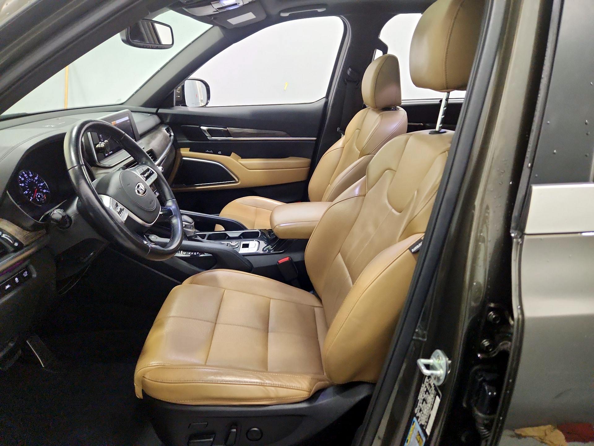 Thumbnail: 2020 Kia Telluride - 11