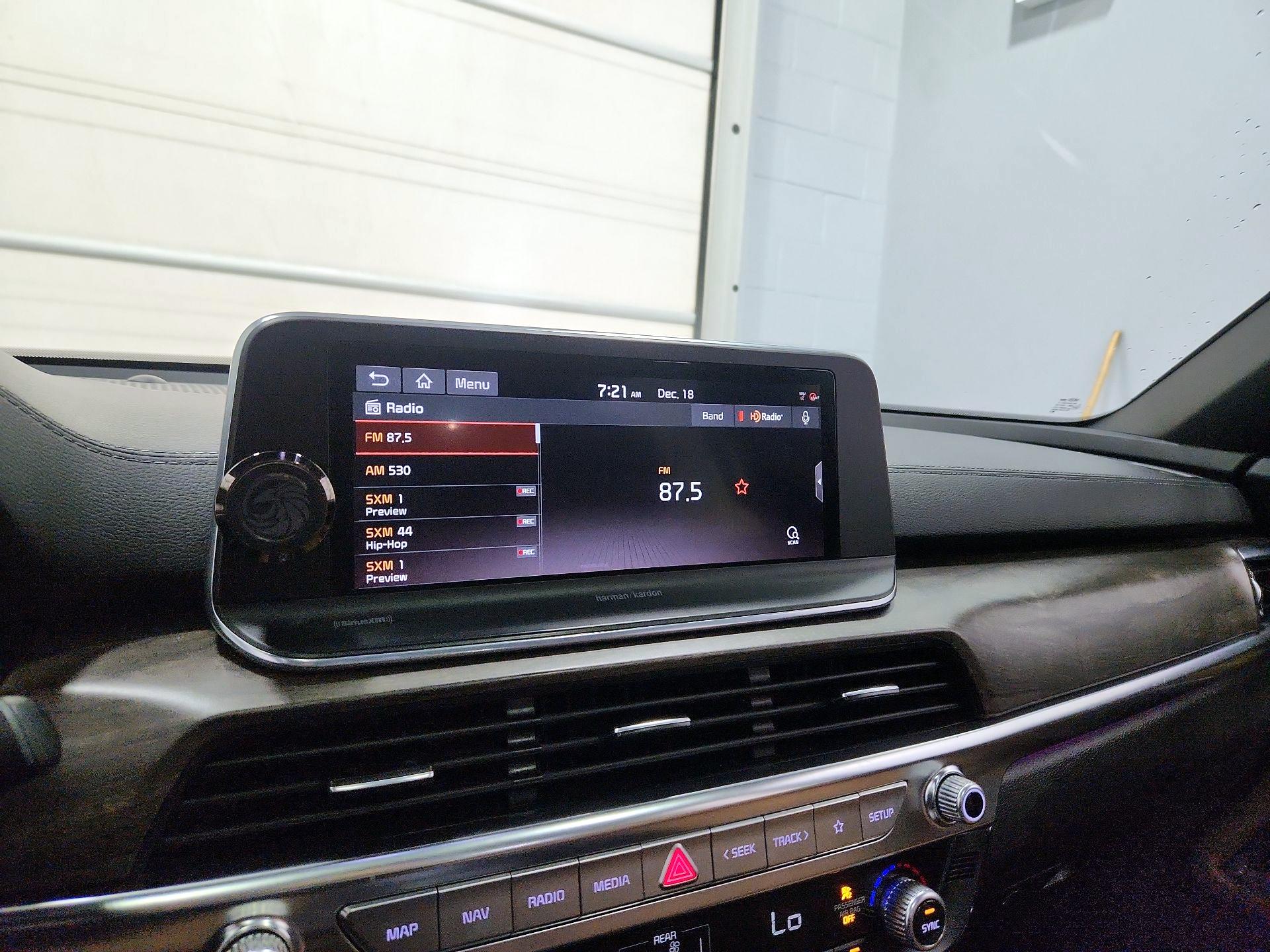 Thumbnail: 2020 Kia Telluride - 16