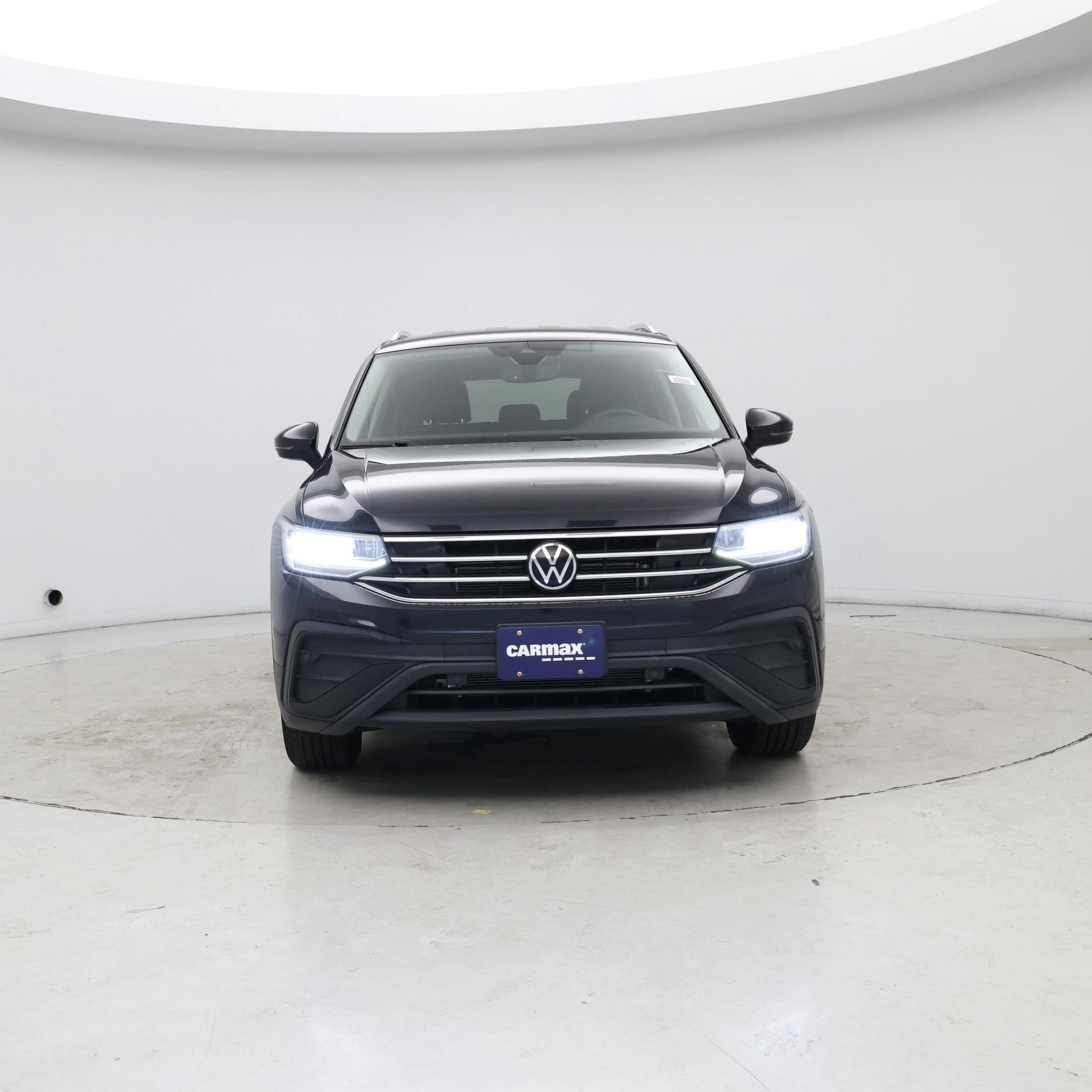 Thumbnail: 2022 Volkswagen Tiguan - 5