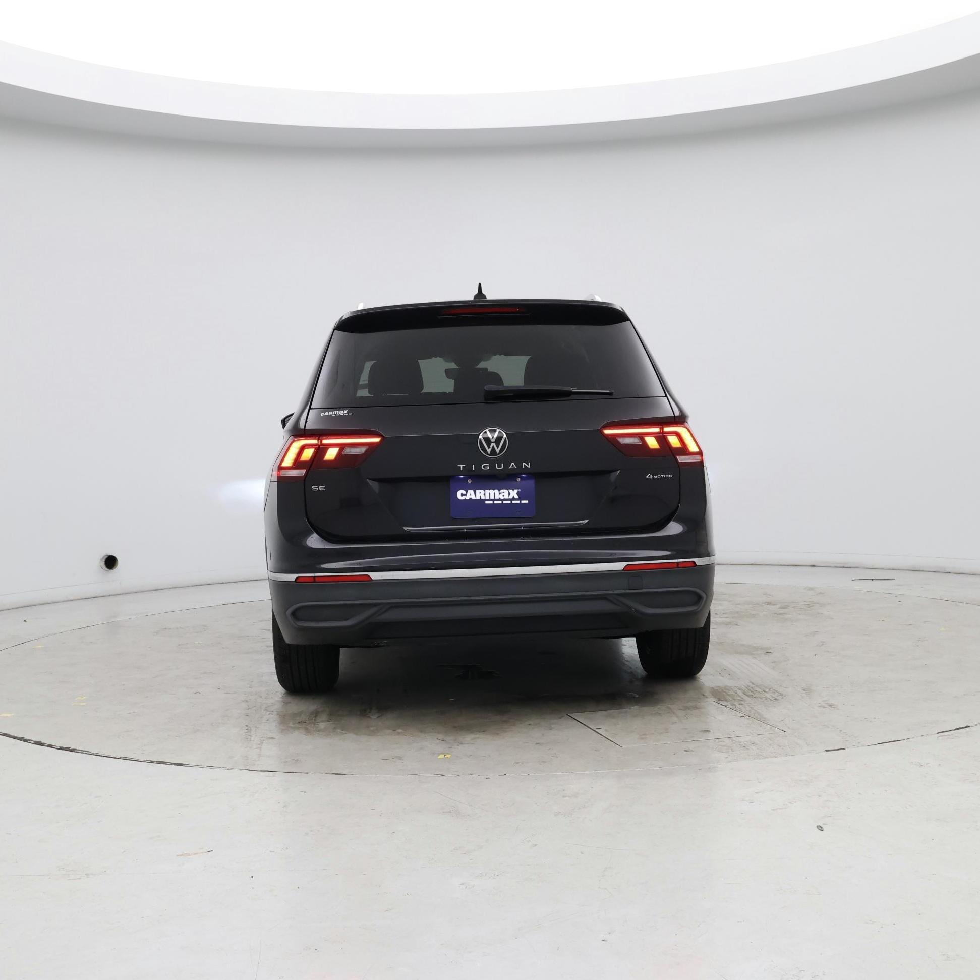 Thumbnail: 2022 Volkswagen Tiguan - 6