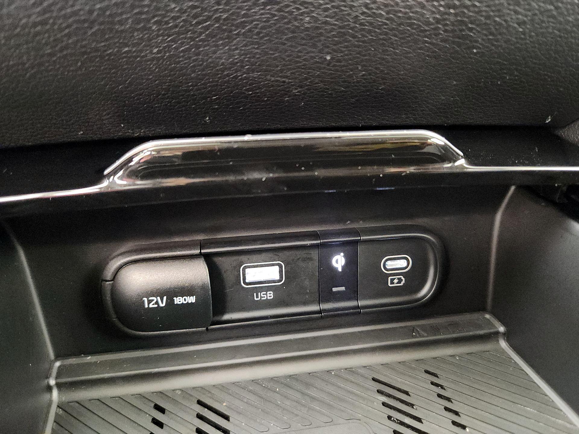 Thumbnail: 2023 Kia Sportage - 15