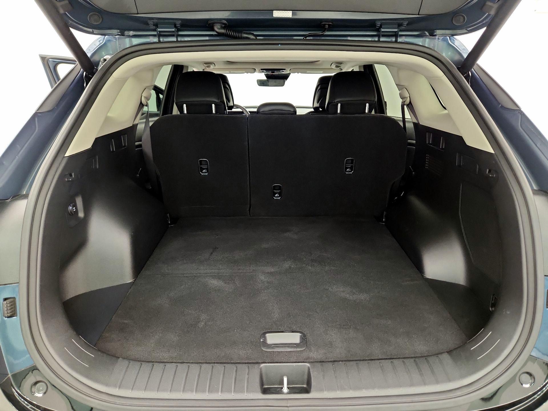 Thumbnail: 2023 Kia Sportage - 17