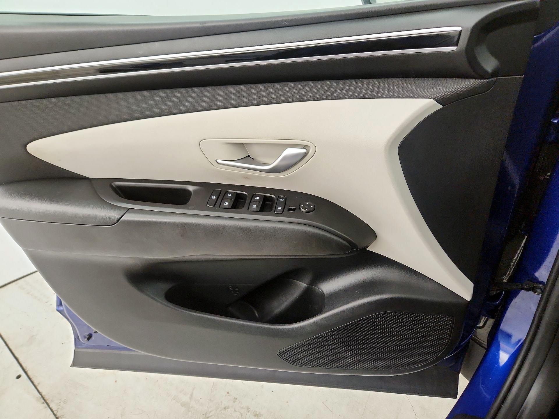 Thumbnail: 2023 Hyundai Tucson - 12