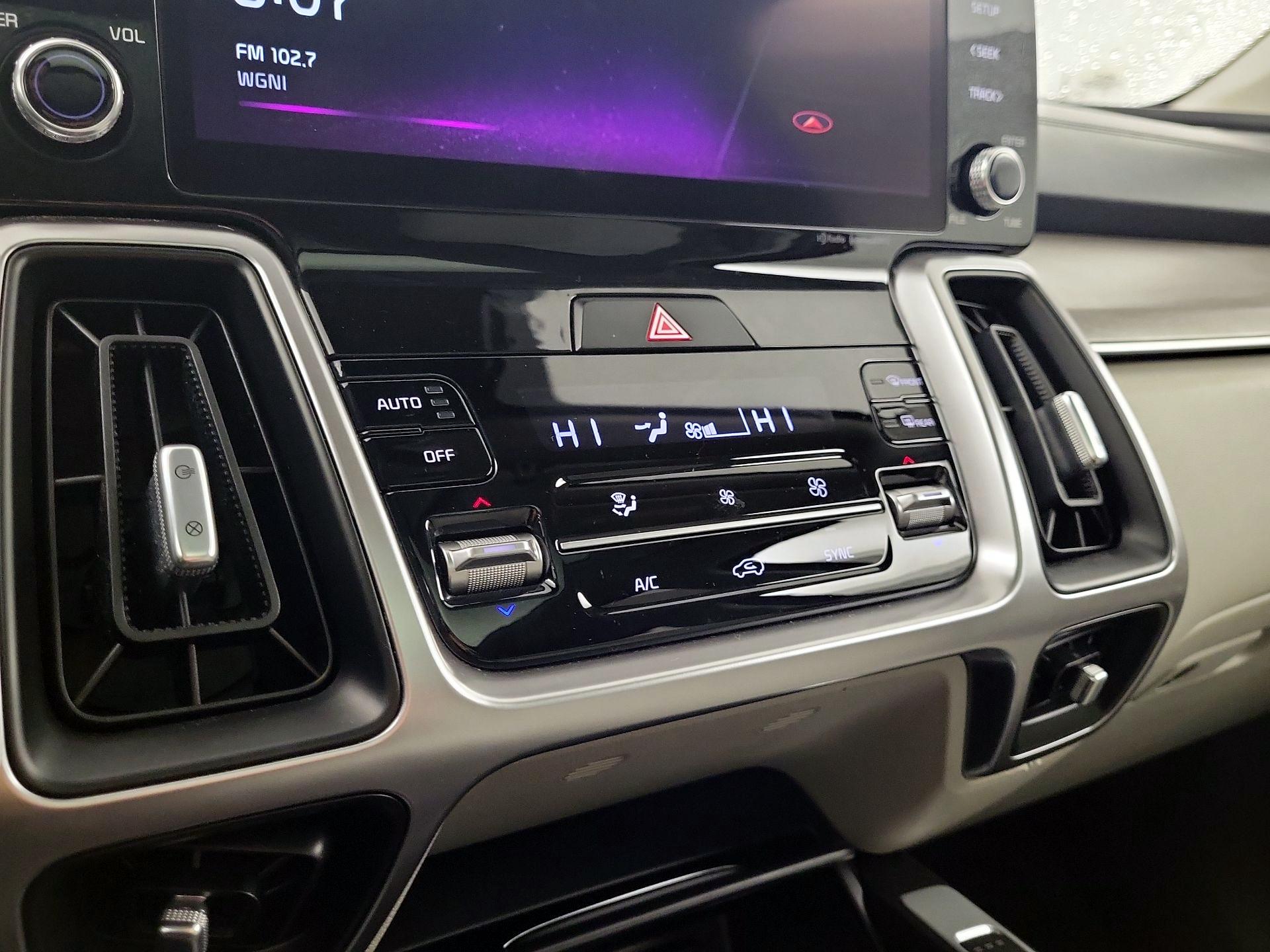 Thumbnail: 2022 Kia Sorento - 15