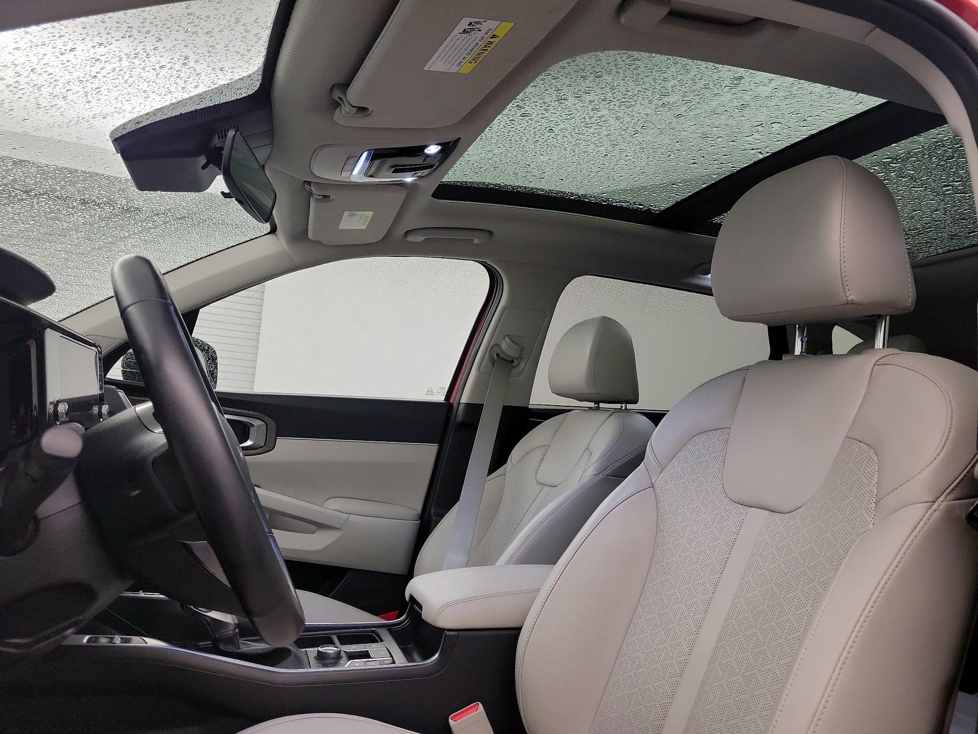 Thumbnail: 2022 Kia Sorento - 18