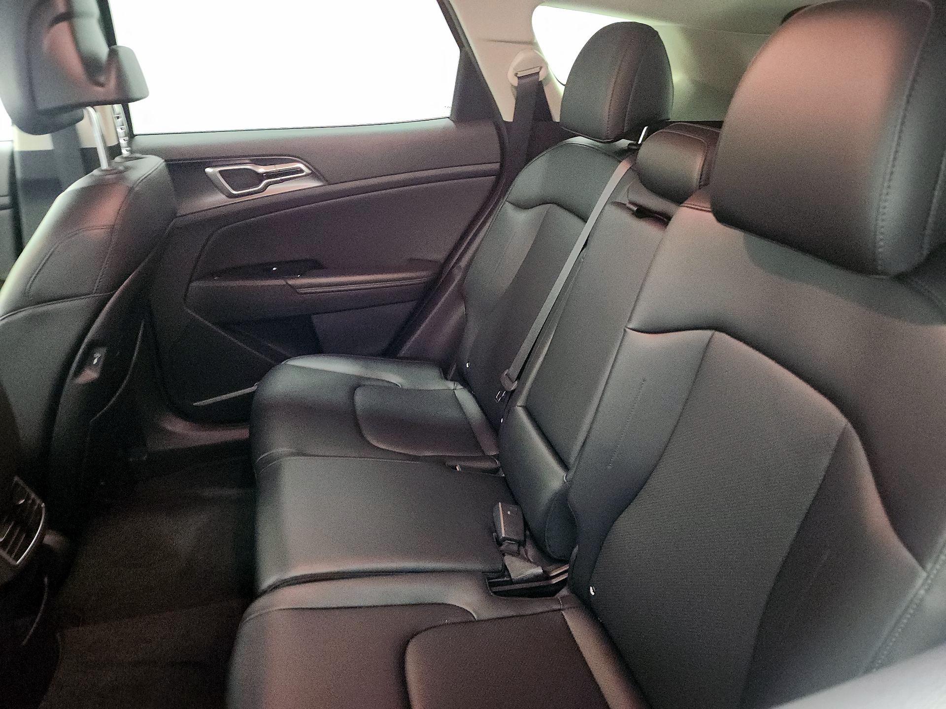 Thumbnail: 2024 Kia Sportage - 19