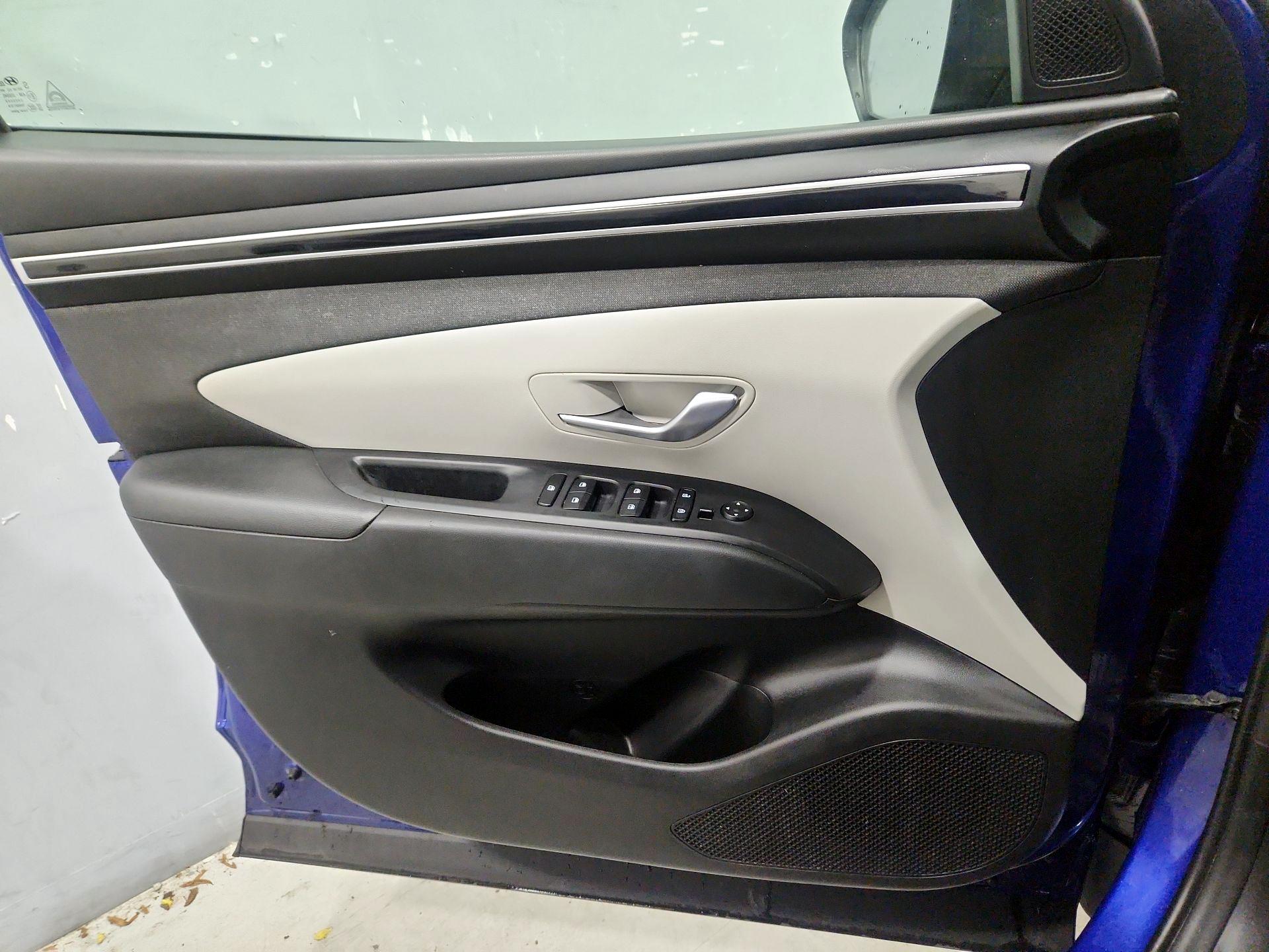 Thumbnail: 2023 Hyundai Tucson - 12