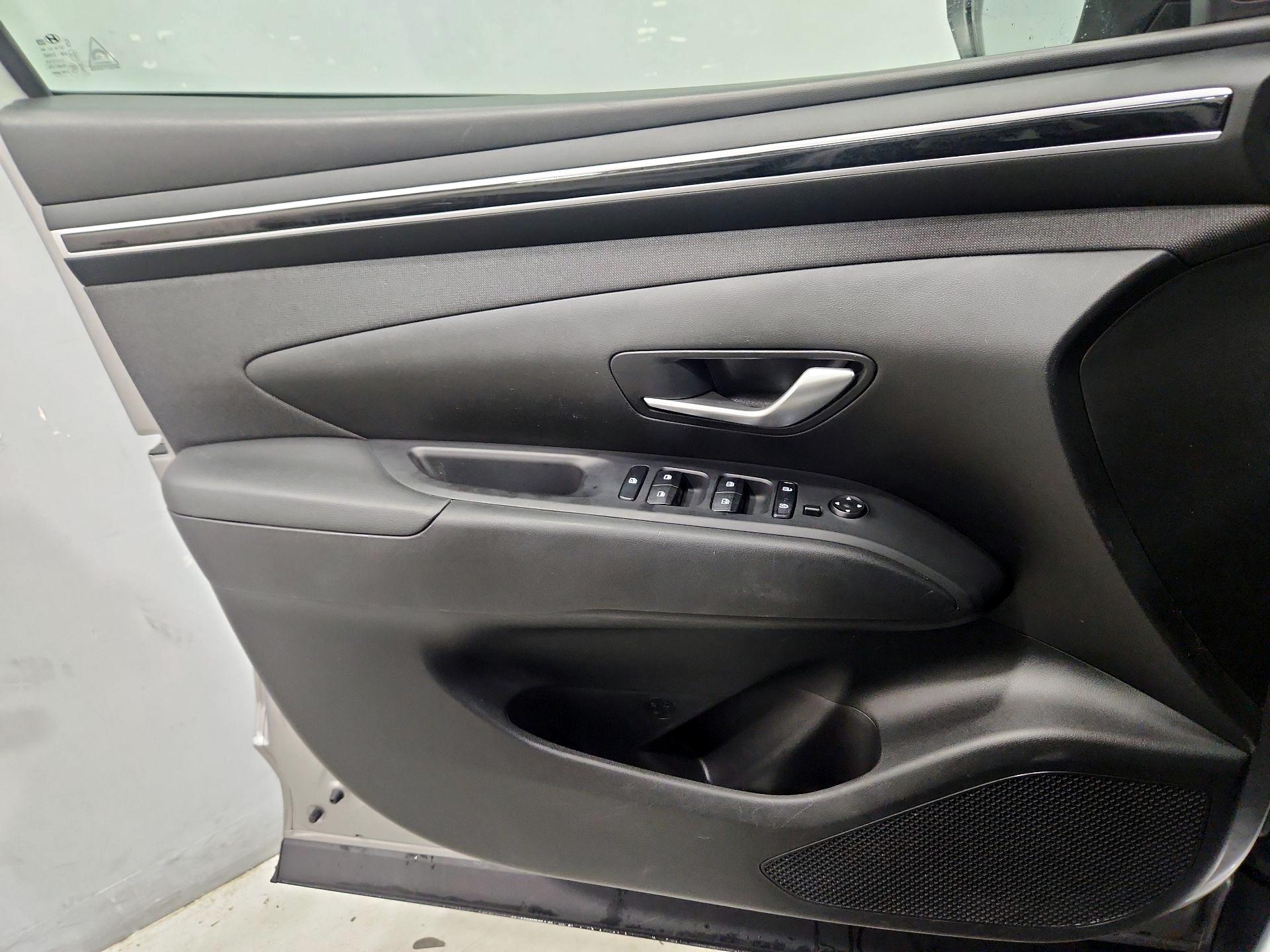 Thumbnail: 2023 Hyundai Tucson - 12