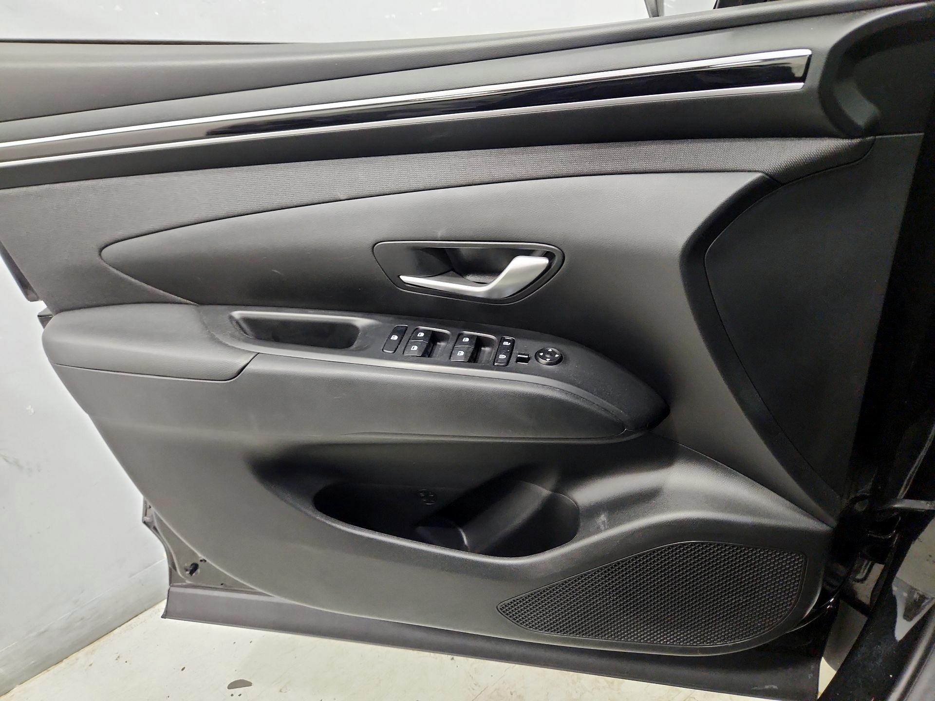 Thumbnail: 2023 Hyundai Tucson - 12