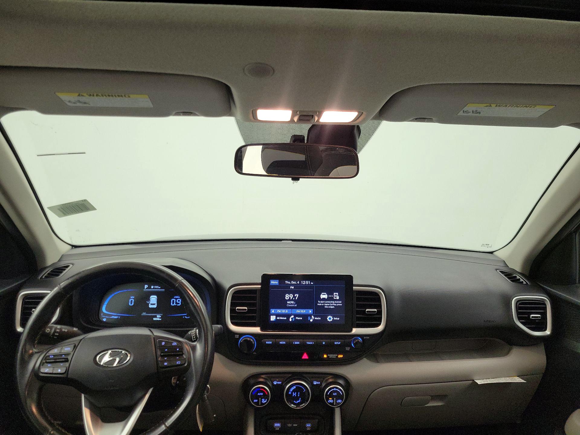 Thumbnail: 2023 Hyundai Venue - 9