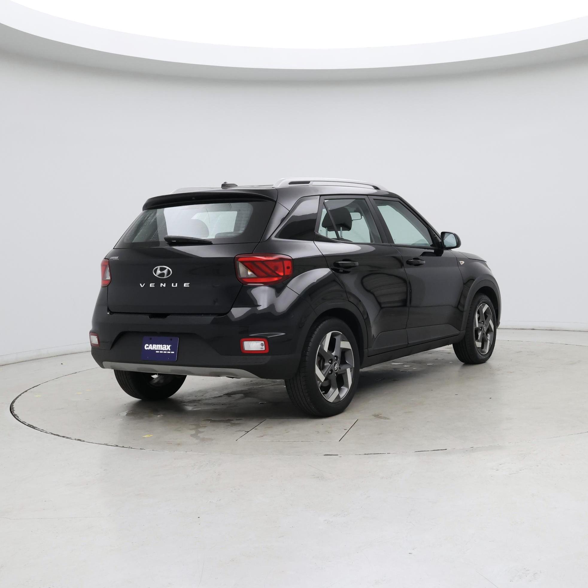 Thumbnail: 2023 Hyundai Venue - 8