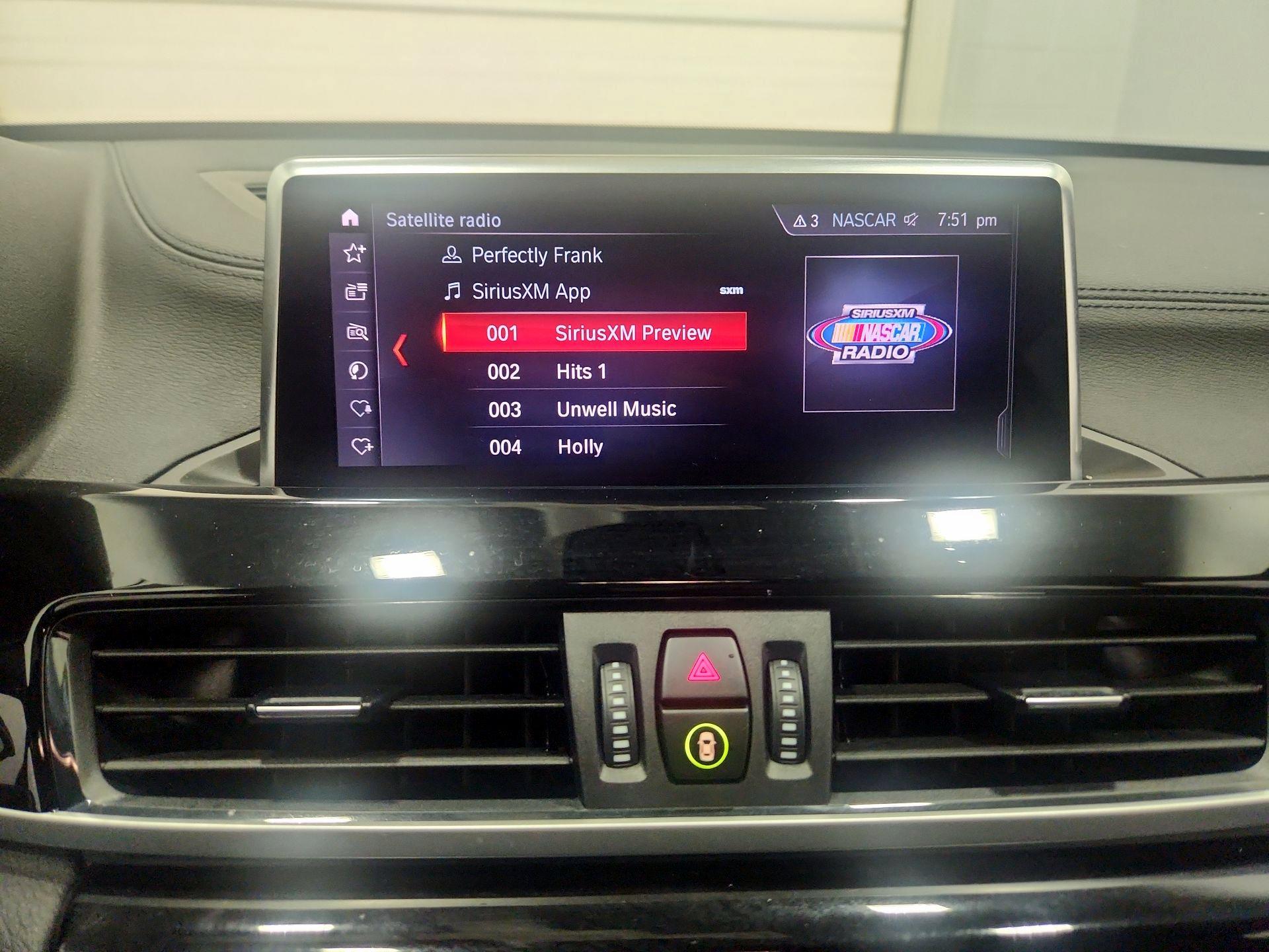 Thumbnail: 2022 BMW X1 - 16