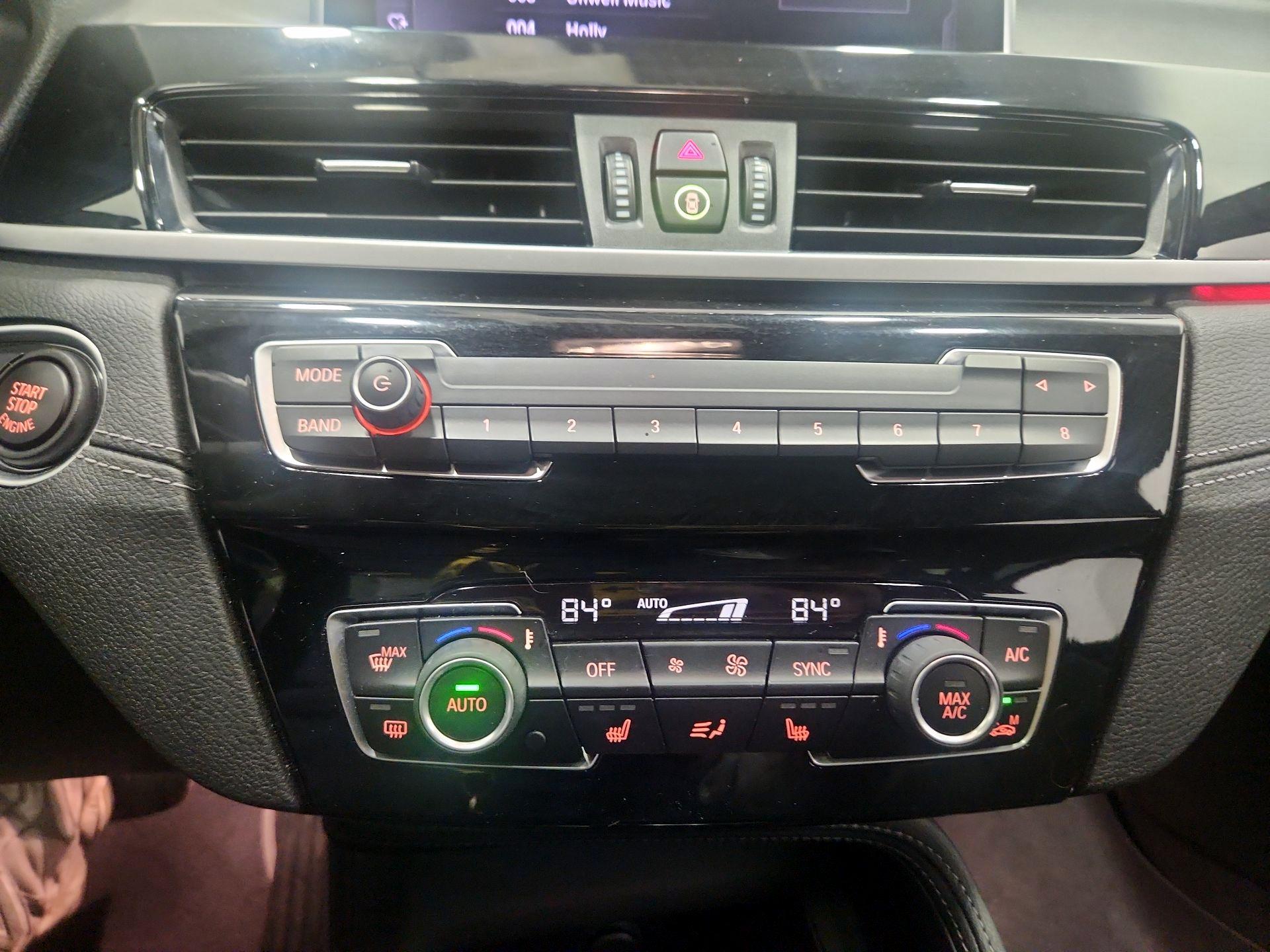 Thumbnail: 2022 BMW X1 - 17