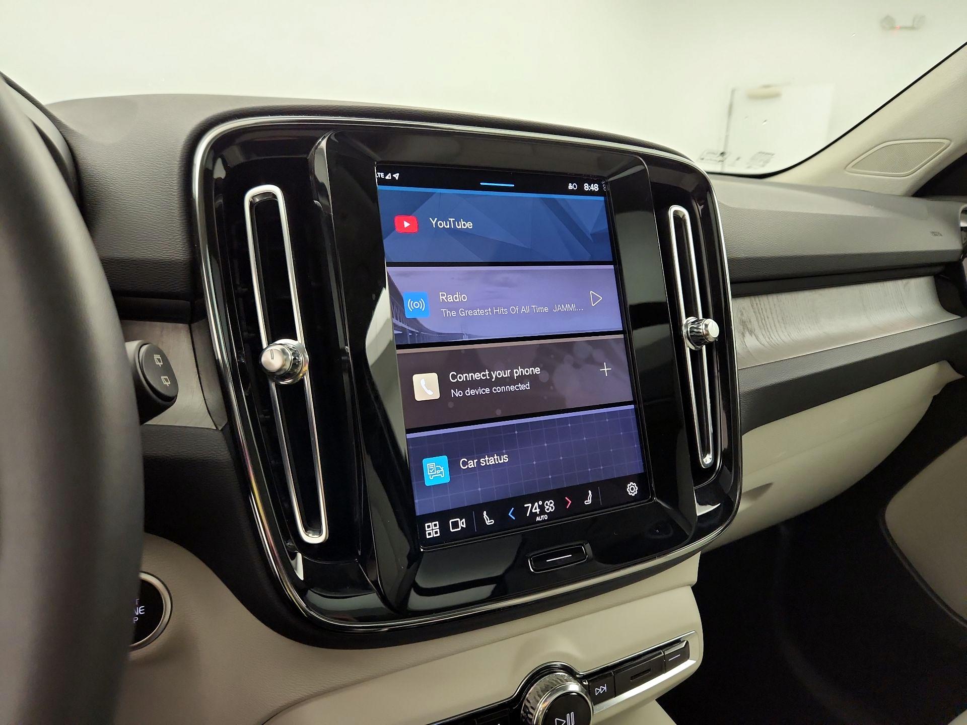 Thumbnail: 2024 Volvo XC40 - 12