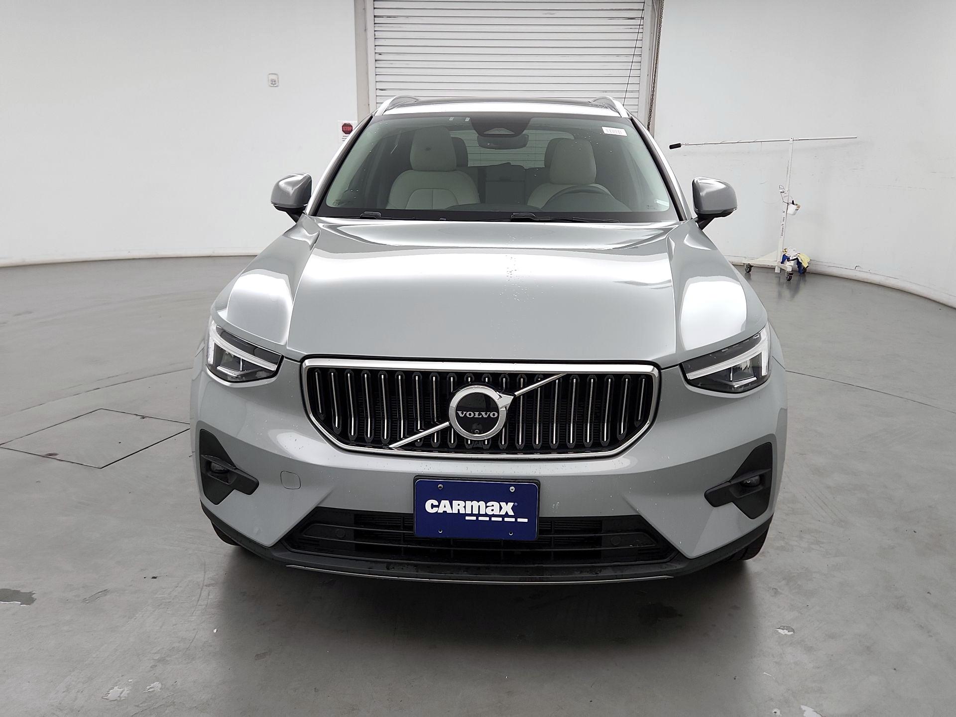 Thumbnail: 2024 Volvo XC40 - 2