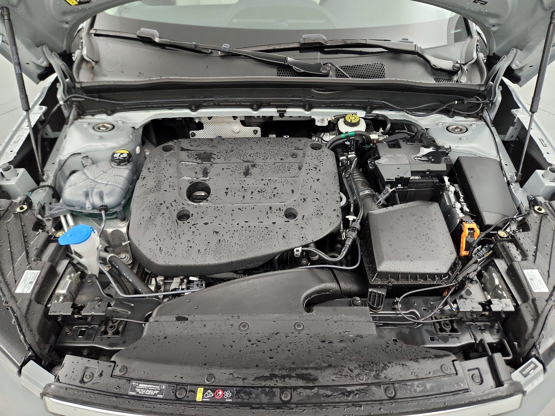 Thumbnail: 2024 Volvo XC40 - 19