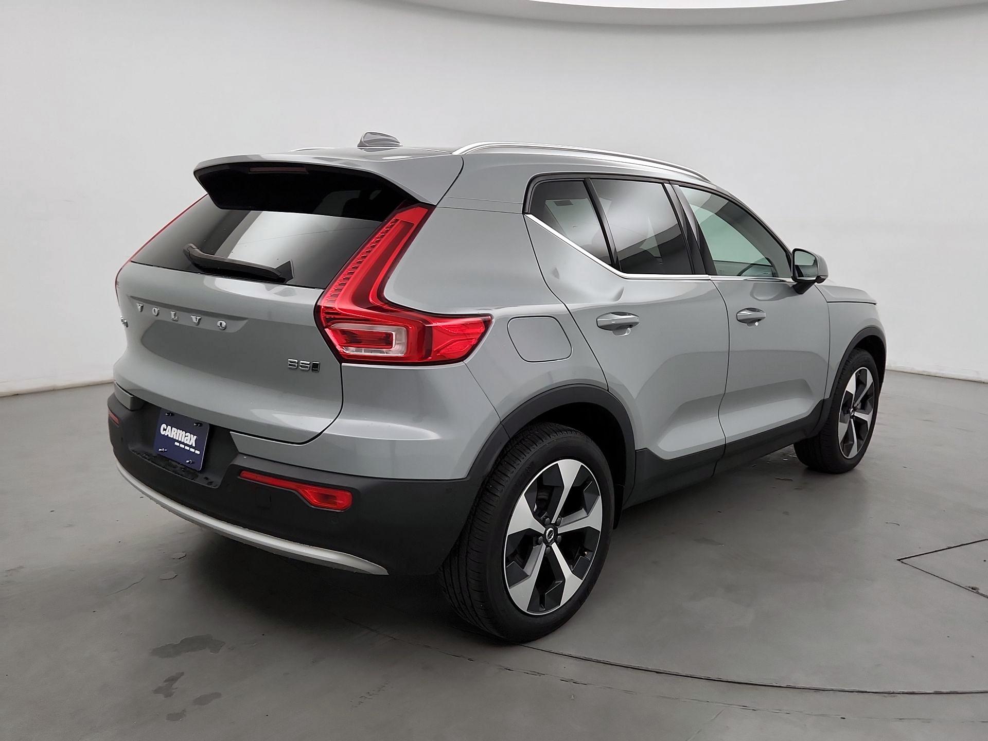 Thumbnail: 2024 Volvo XC40 - 5