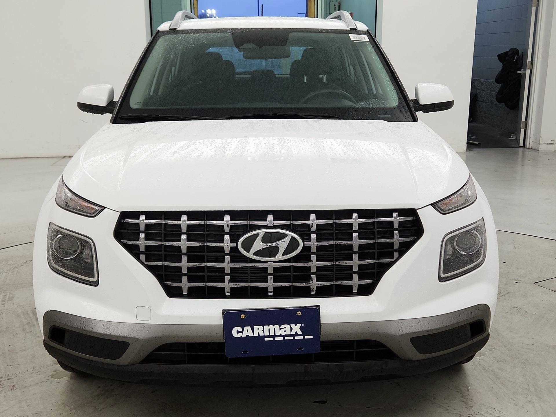 Thumbnail: 2023 Hyundai Venue - 2