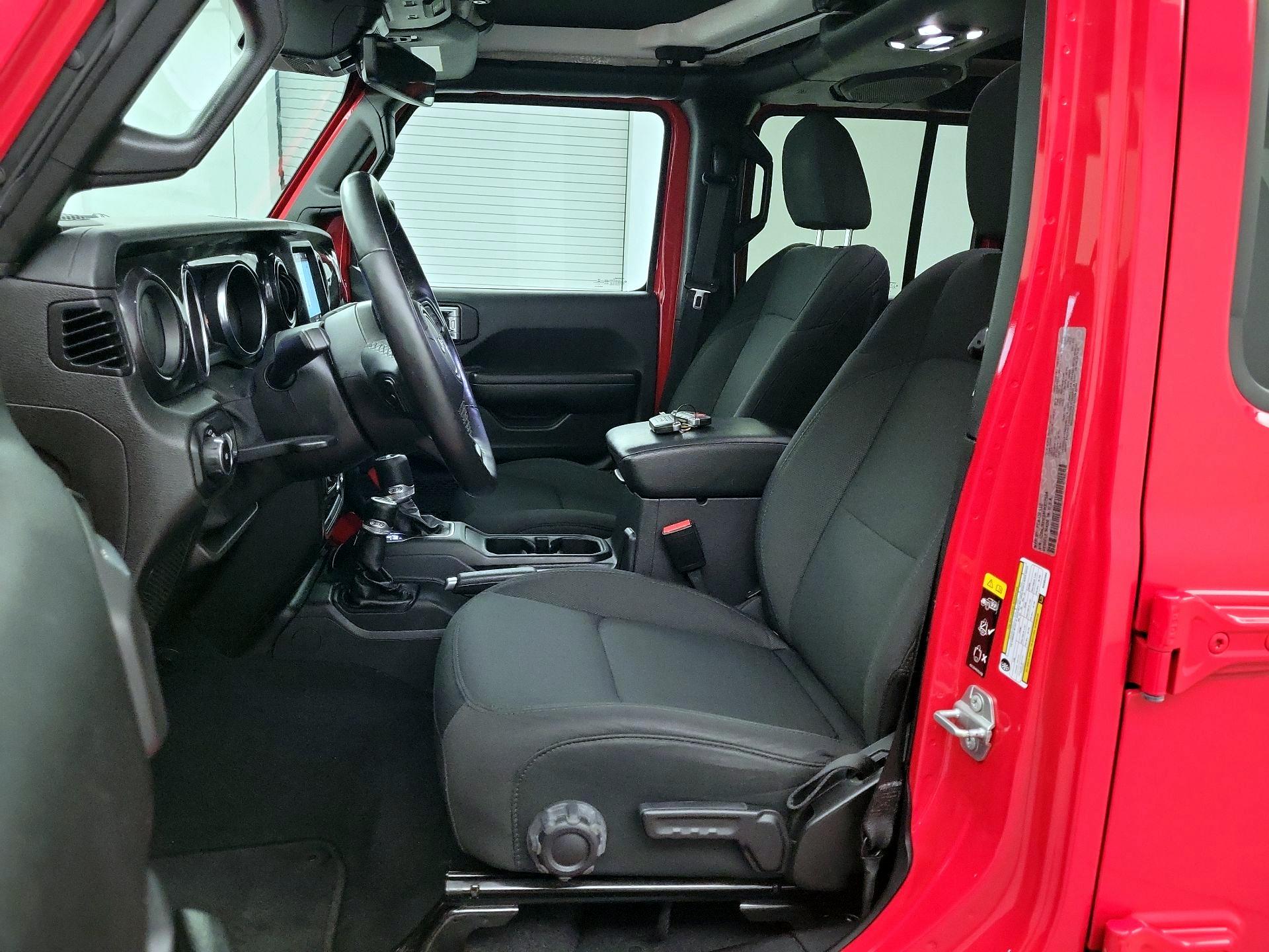 Thumbnail: 2021 Jeep Wrangler - 9