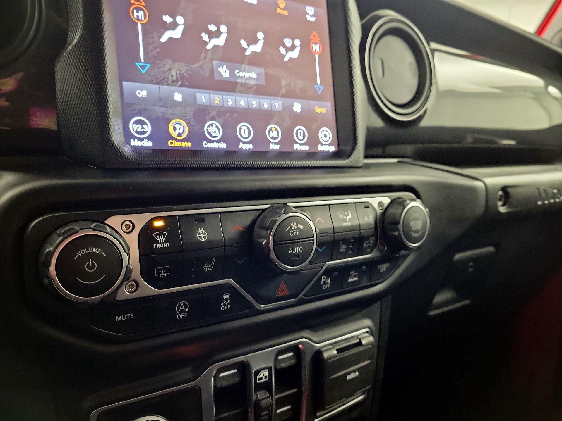 Thumbnail: 2021 Jeep Wrangler - 15