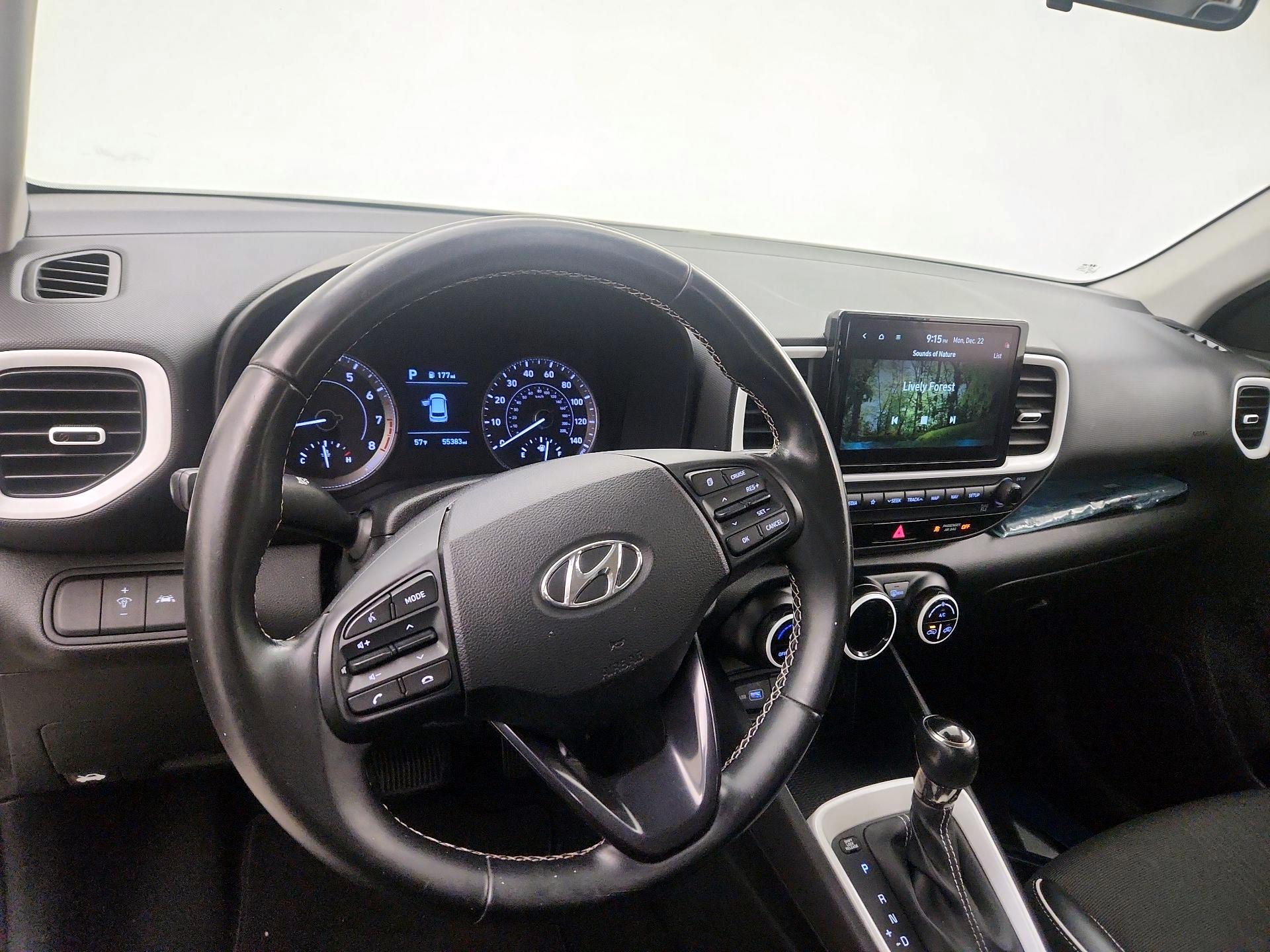 Thumbnail: 2022 Hyundai Venue - 9