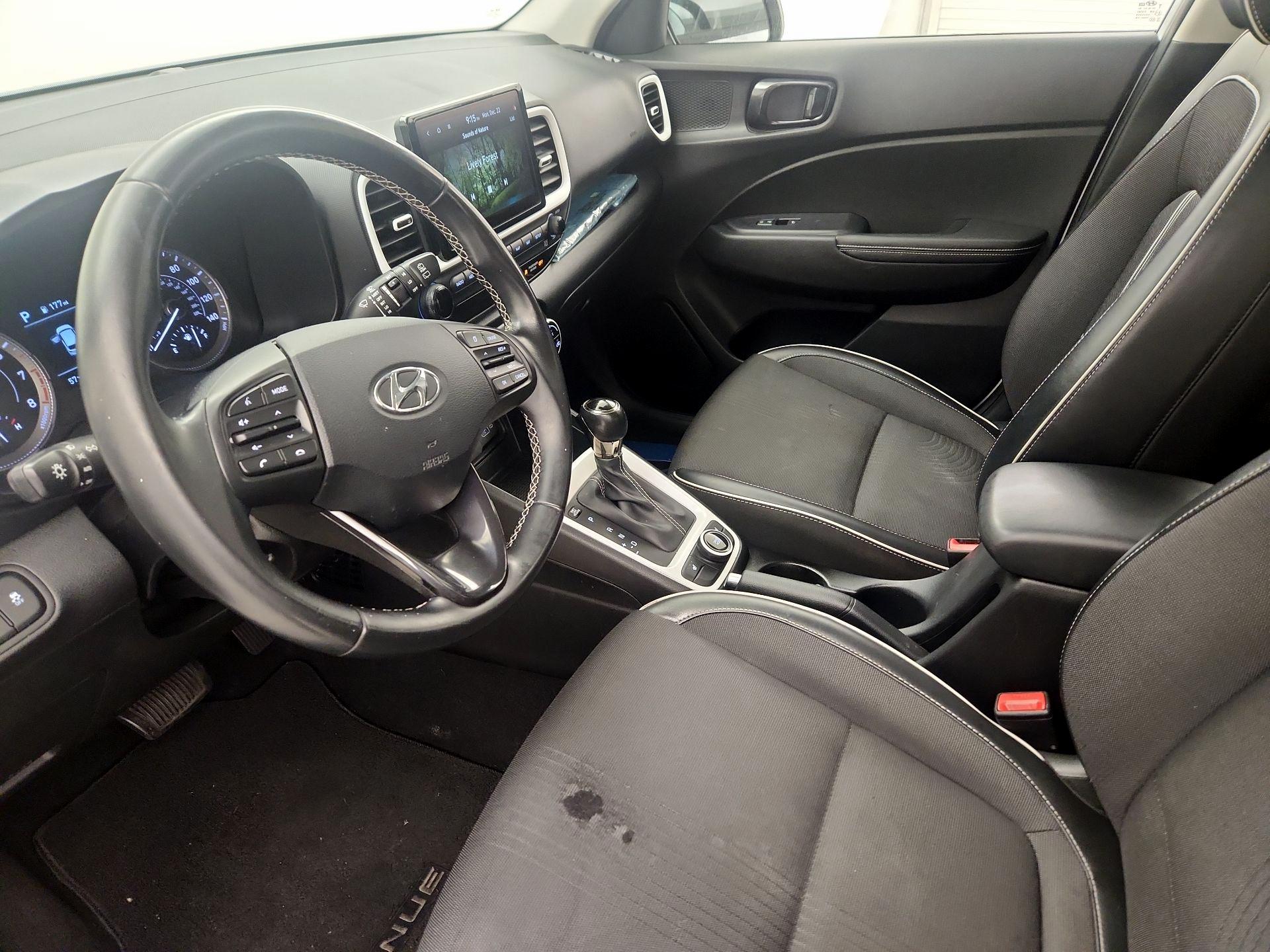 Thumbnail: 2022 Hyundai Venue - 11