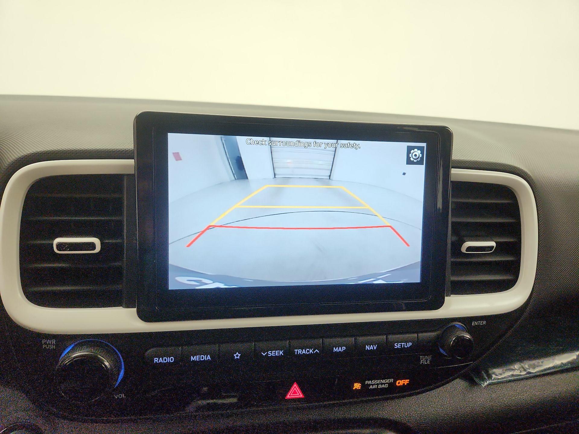 Thumbnail: 2022 Hyundai Venue - 14