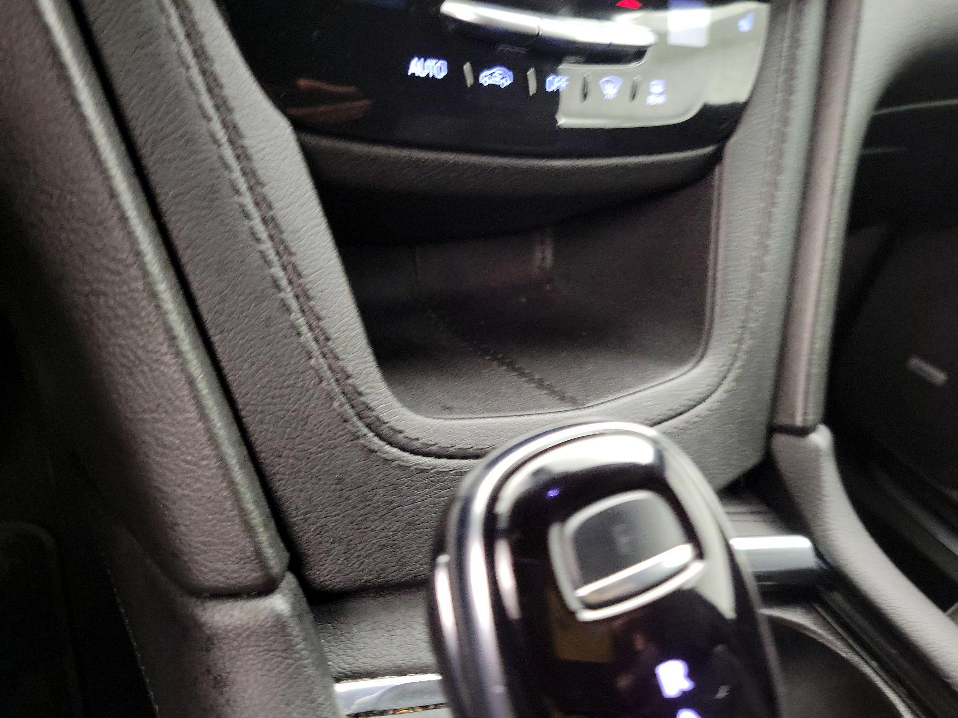 Thumbnail: 2023 Cadillac XT5 - 18