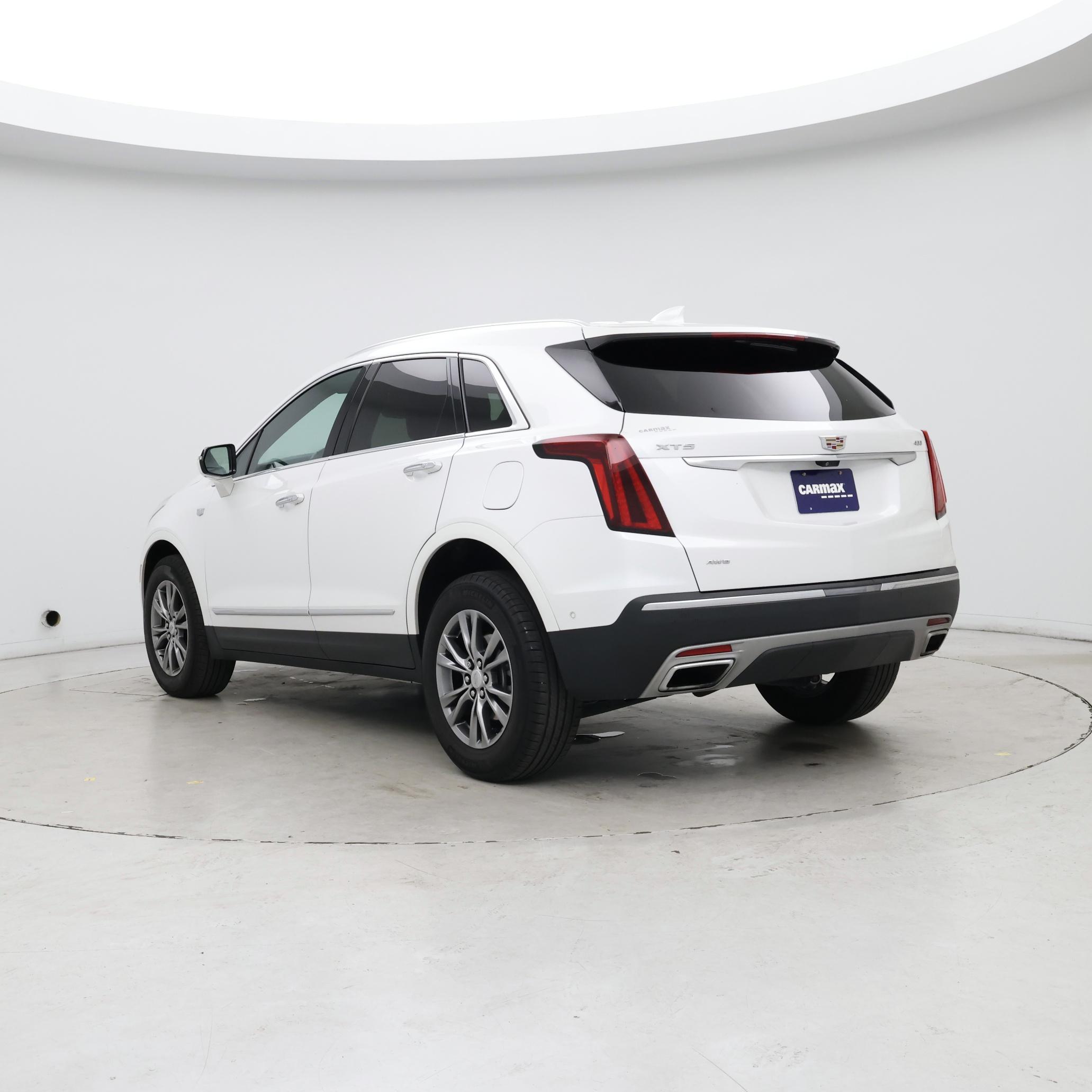 Thumbnail: 2023 Cadillac XT5 - 2
