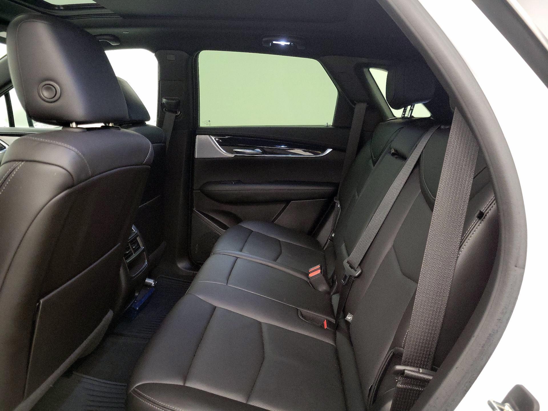 Thumbnail: 2023 Cadillac XT5 - 20