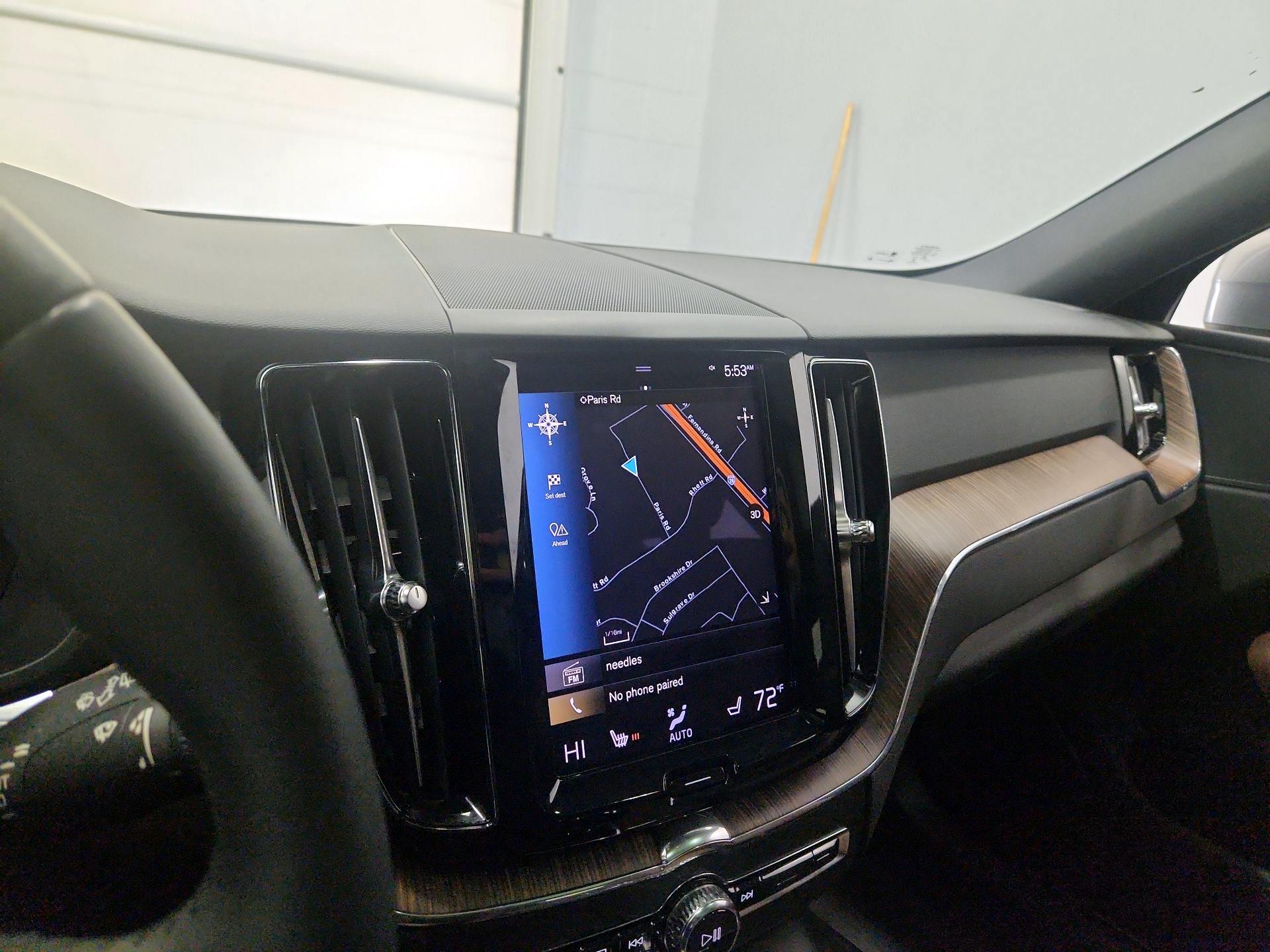 Thumbnail: 2021 Volvo XC60 - 14