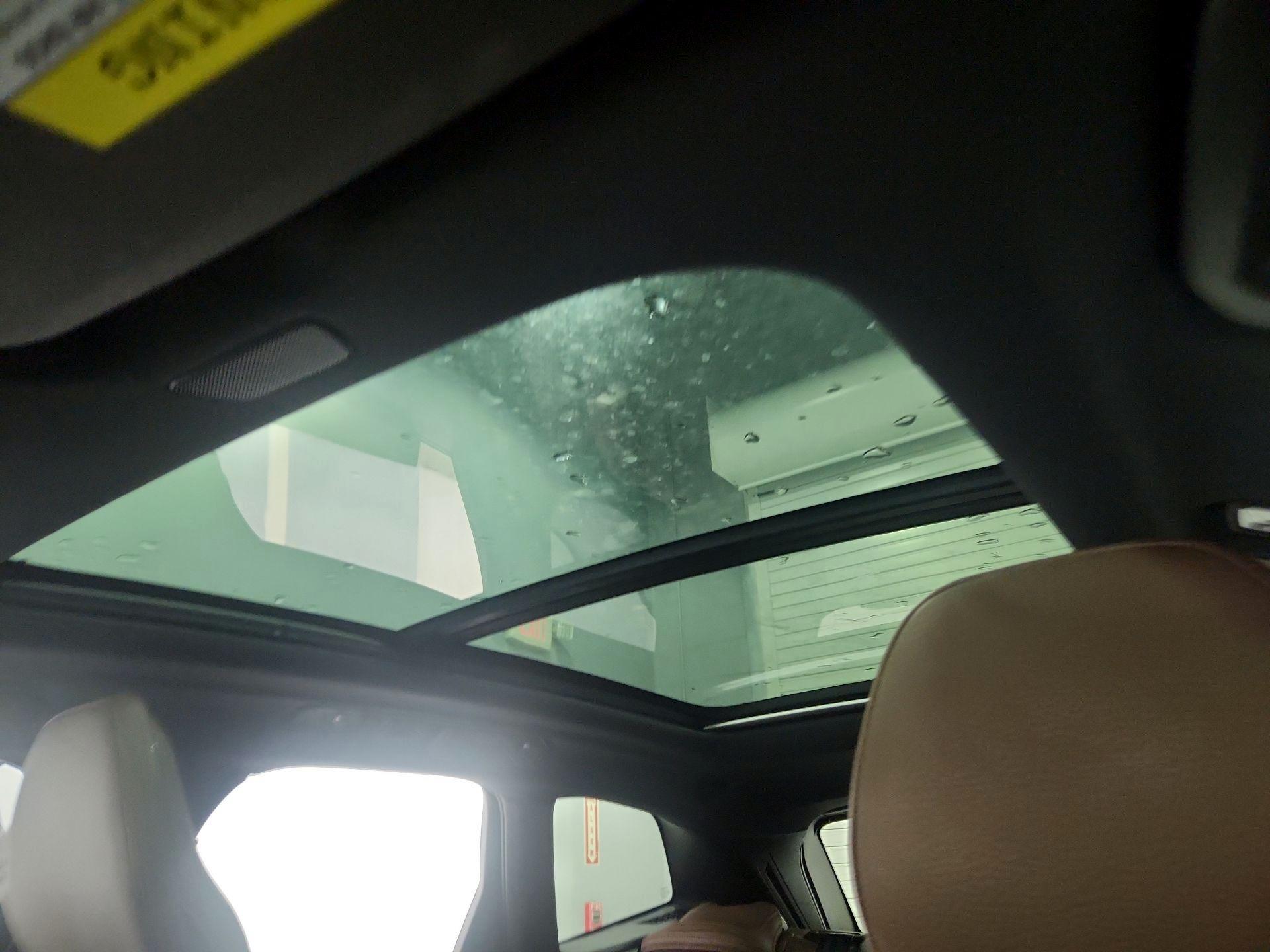 Thumbnail: 2021 Volvo XC60 - 20