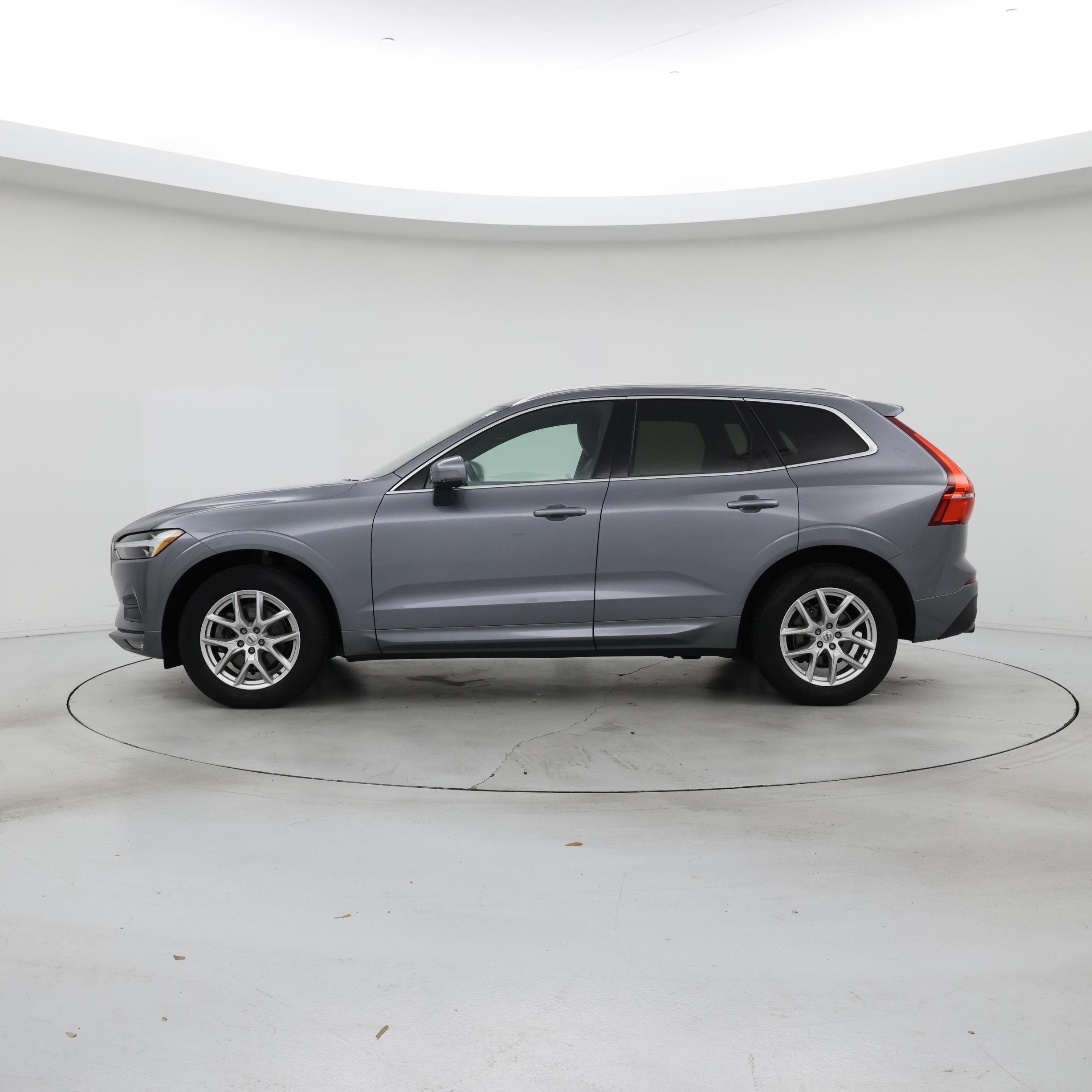 Thumbnail: 2021 Volvo XC60 - 3