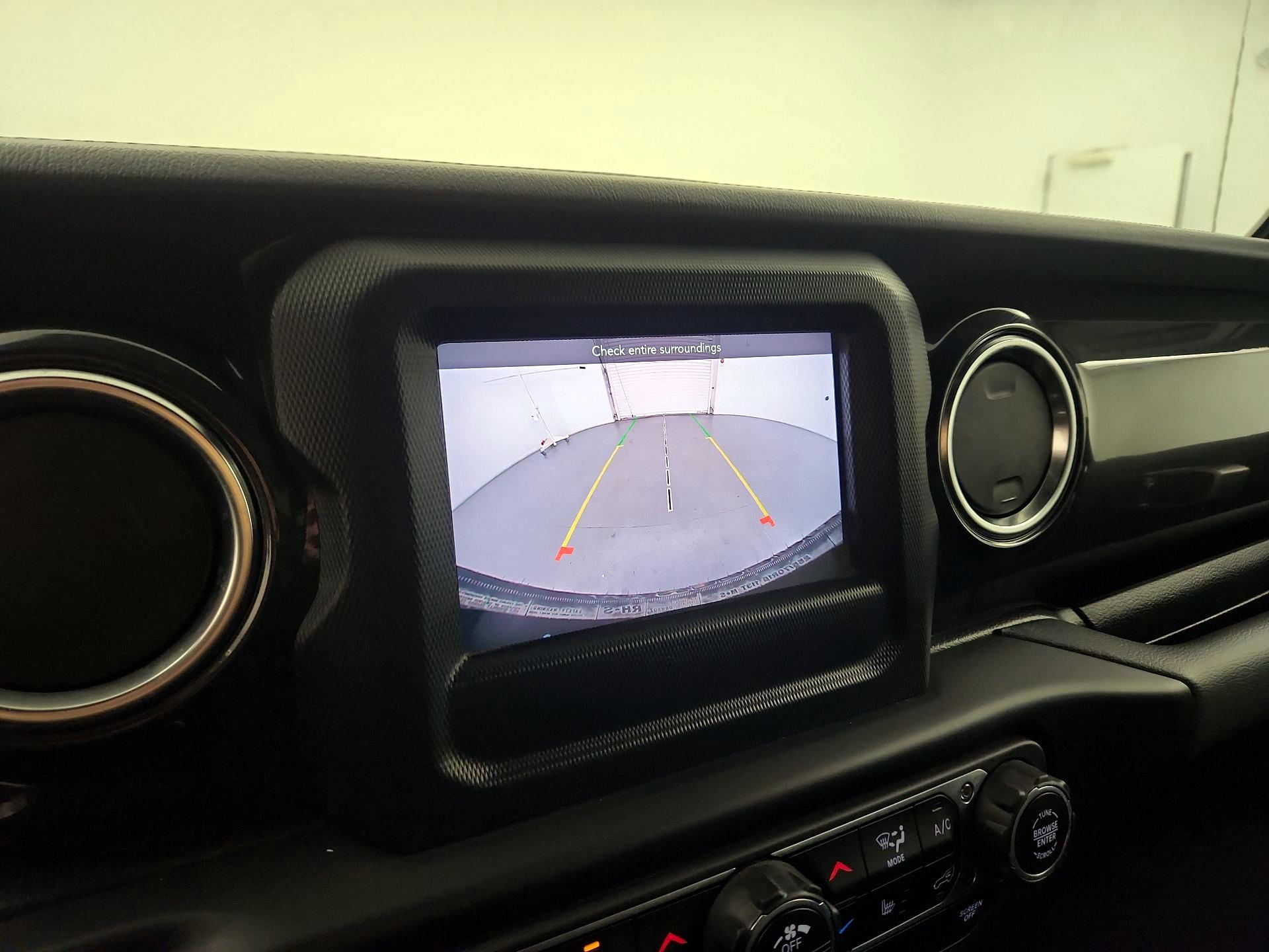 Thumbnail: 2021 Jeep Wrangler - 12