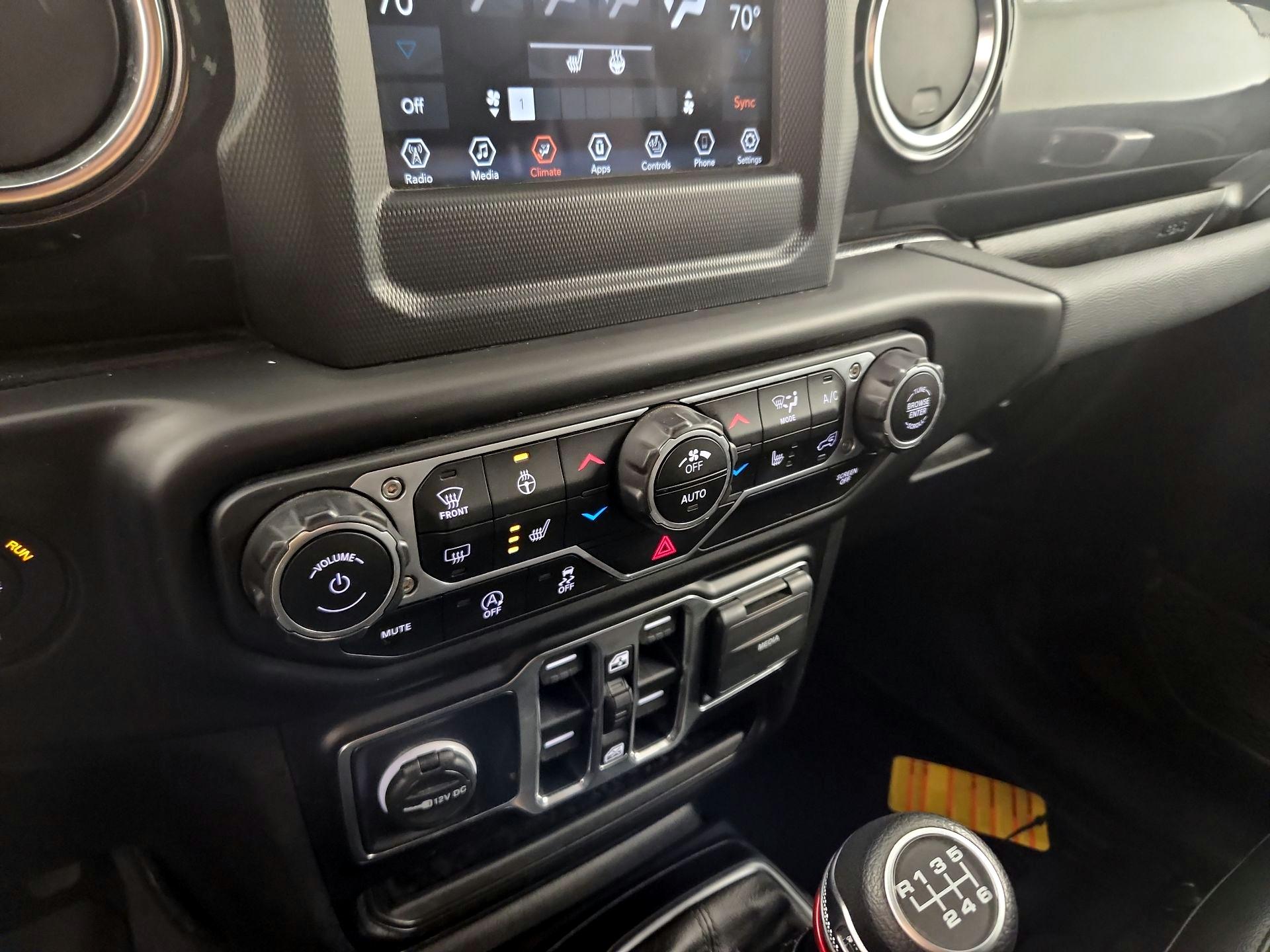 Thumbnail: 2021 Jeep Wrangler - 14