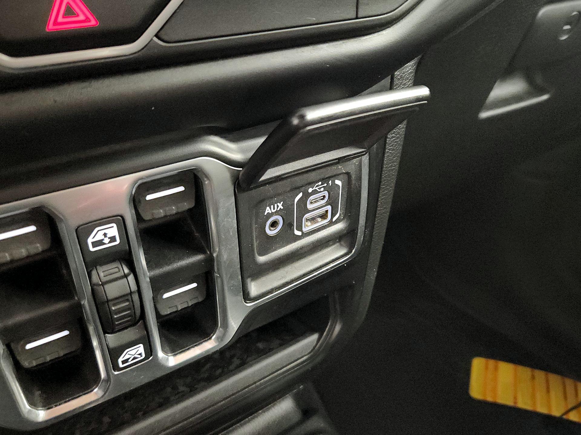 Thumbnail: 2021 Jeep Wrangler - 16