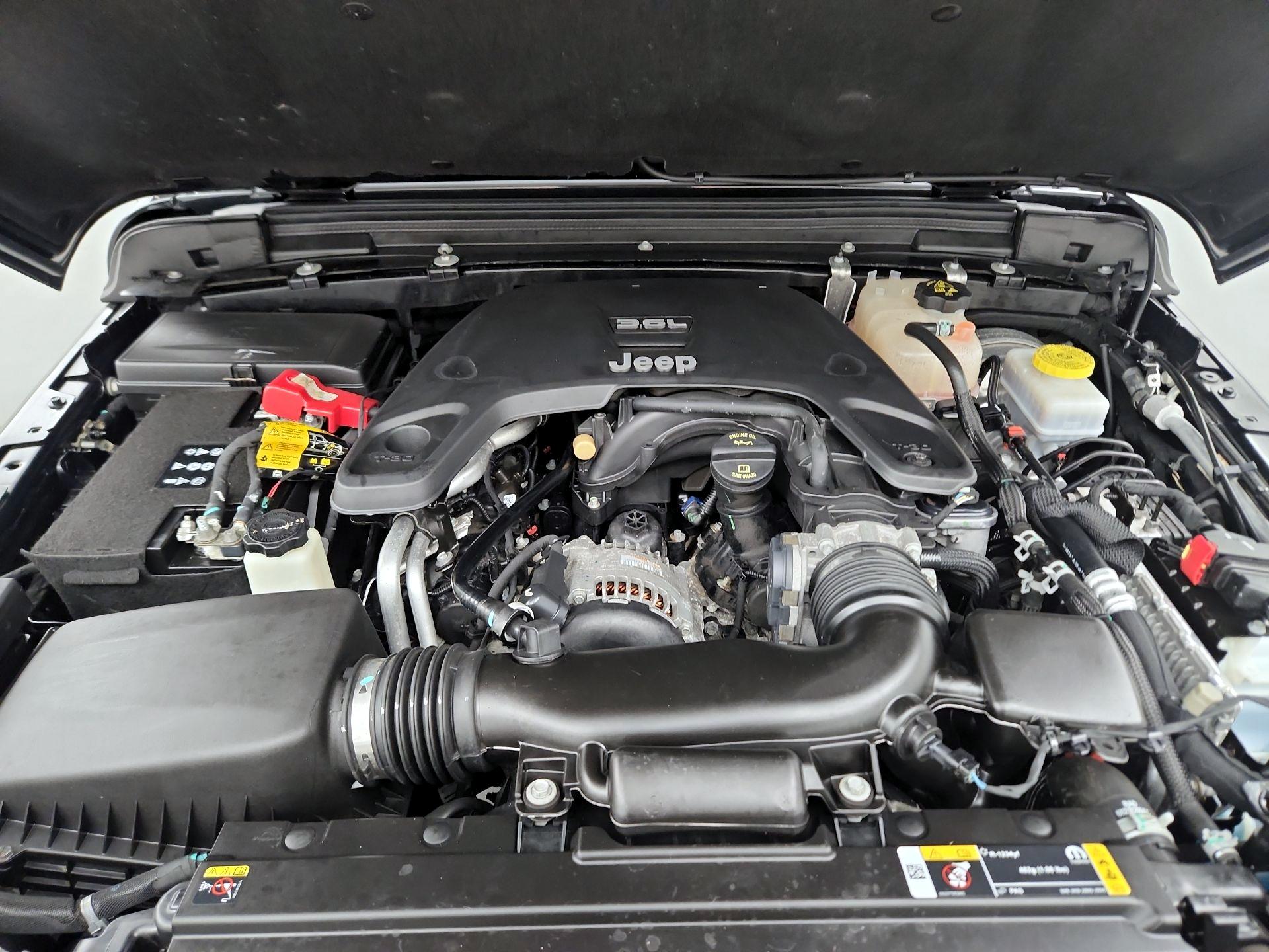 Thumbnail: 2021 Jeep Wrangler - 19