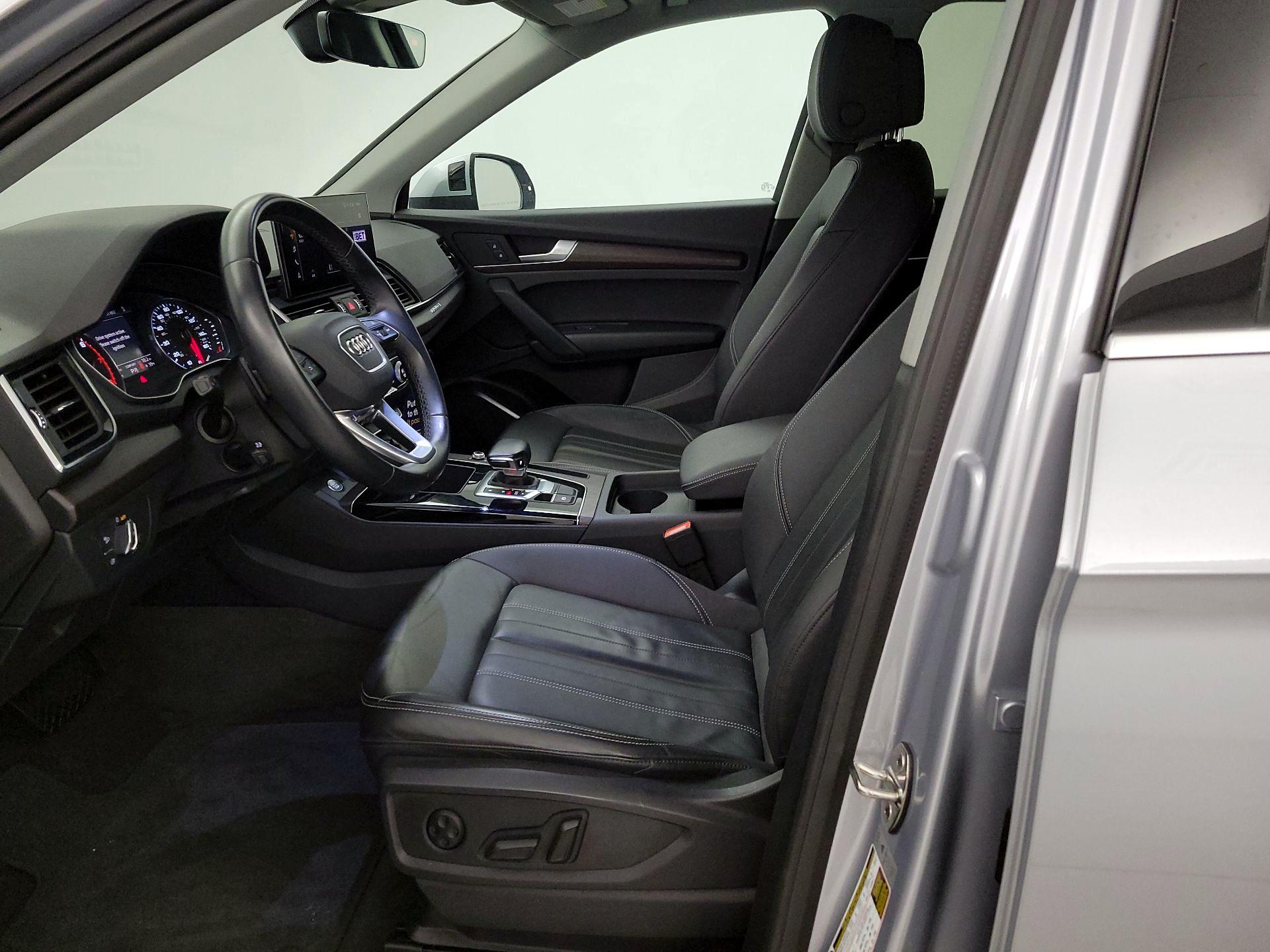 Thumbnail: 2023 Audi Q5 - 11